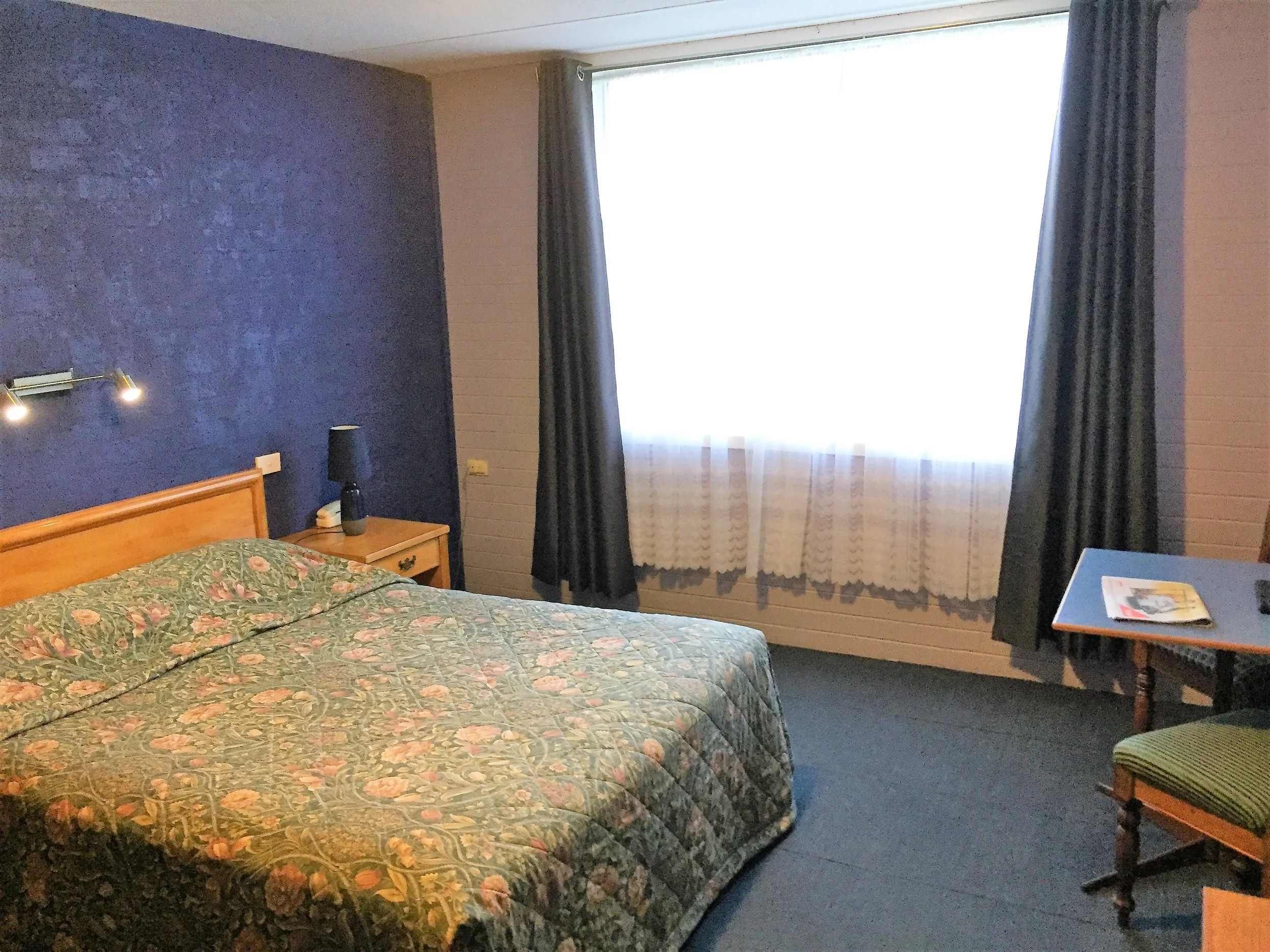 Wedderburn Accommodation and Meals