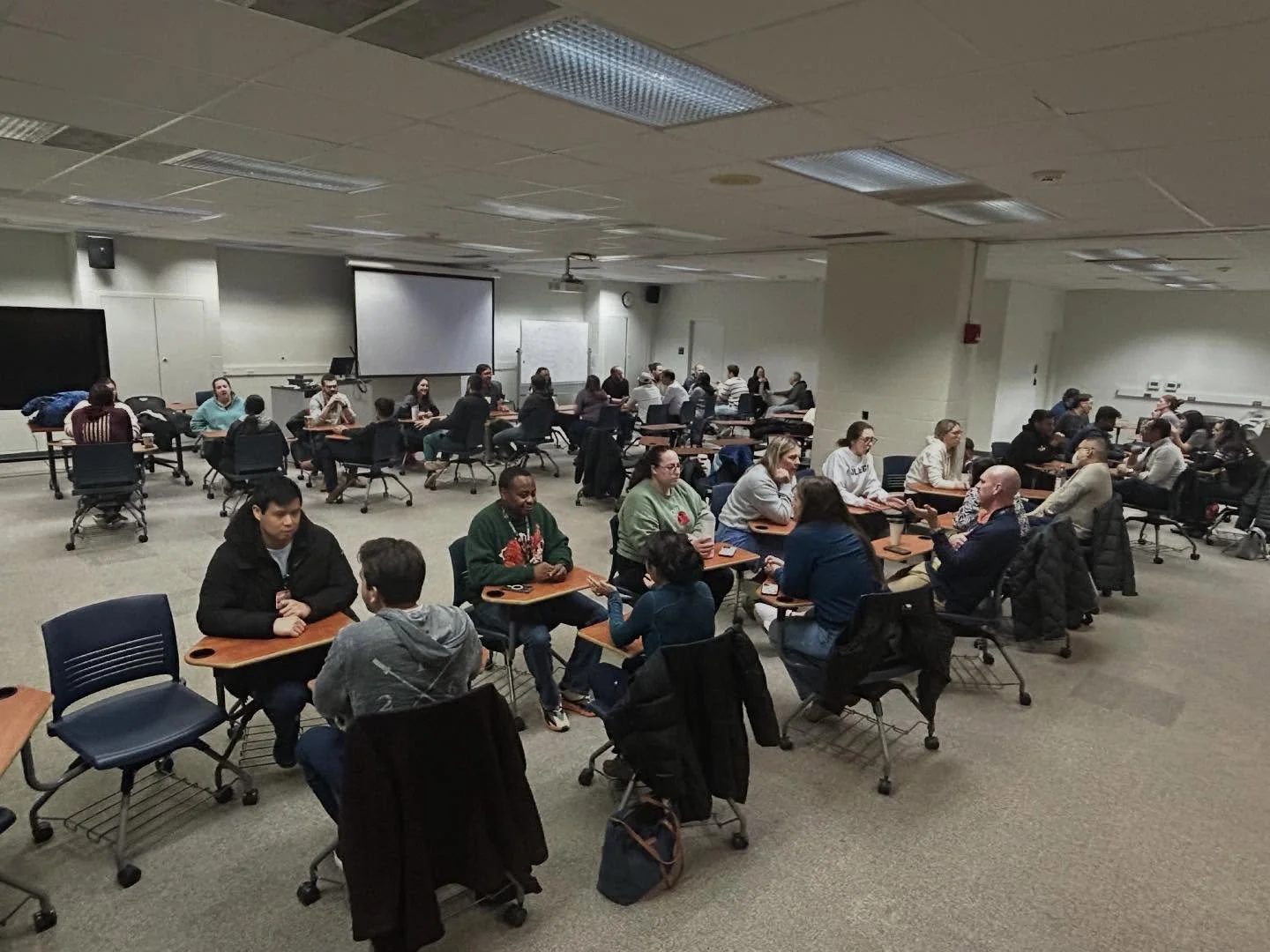 Another successful favorite day of conference this past Wednesday: faculty-resident speed mentoring! Huge shout out to the over 20 (!) faculty who provided words of wisdom, advice and support to our residents and medical students 💡⚡️

Who knew 3 min