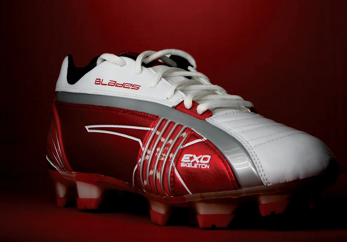 blades soccer boots