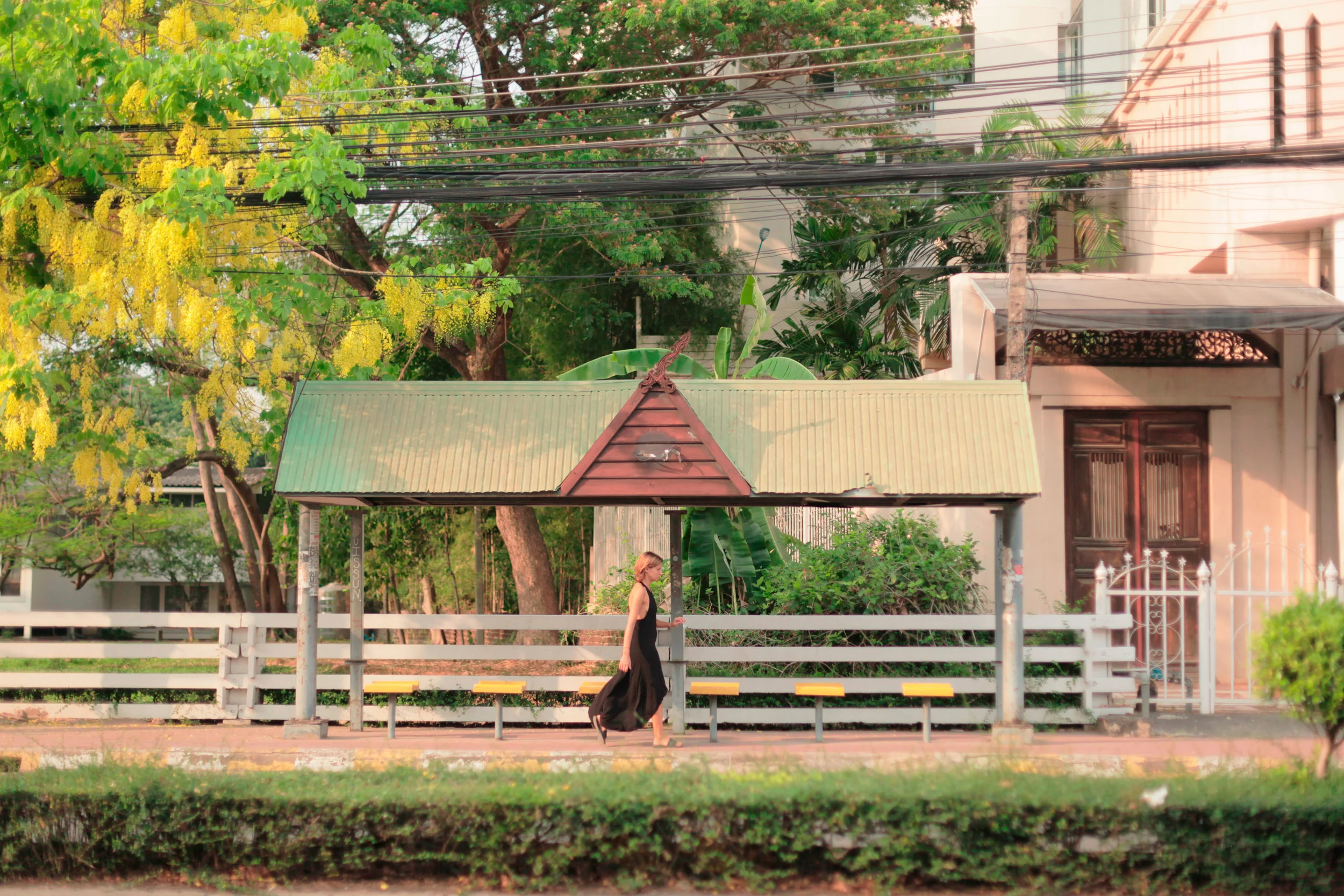 Unintentionally Waiting,  Sutthirat Supaparinya