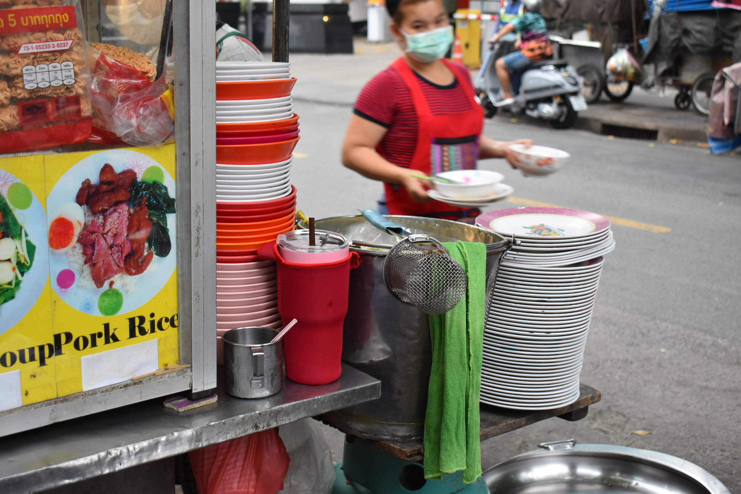 Stacks of food containers9.JPG