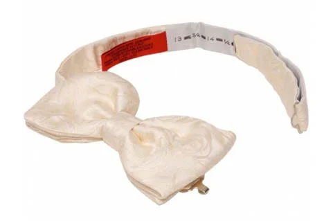 Bowtie_Rose_ivory3.jpg