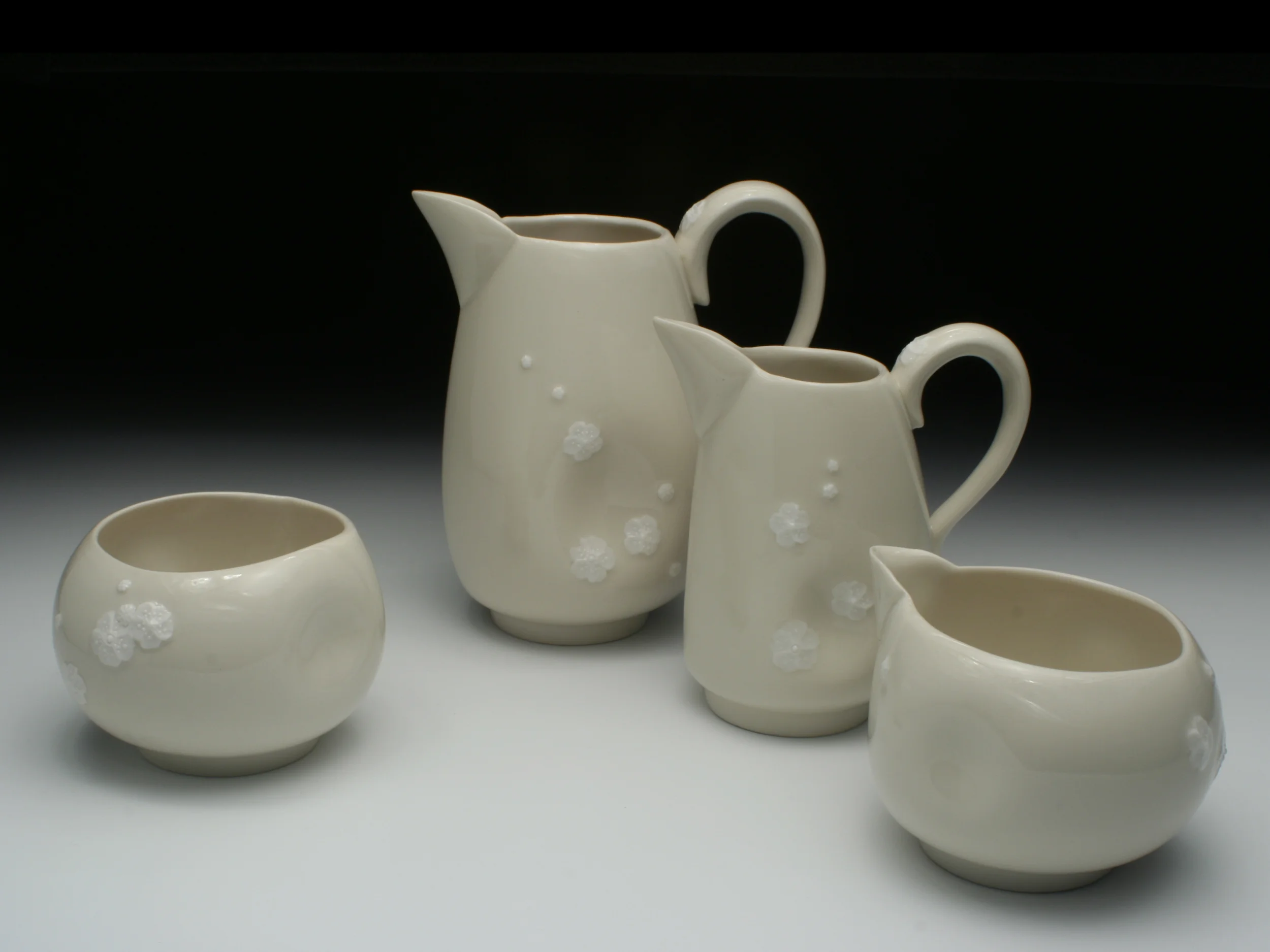 Bloom Jugs, Slip-cast semi-porcelain, h.7.5cm - 19.5cm