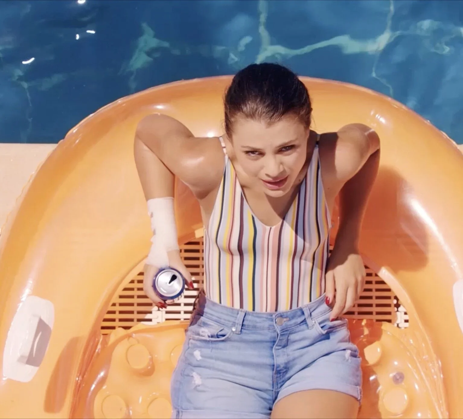 Pepsi — It’s easier with music