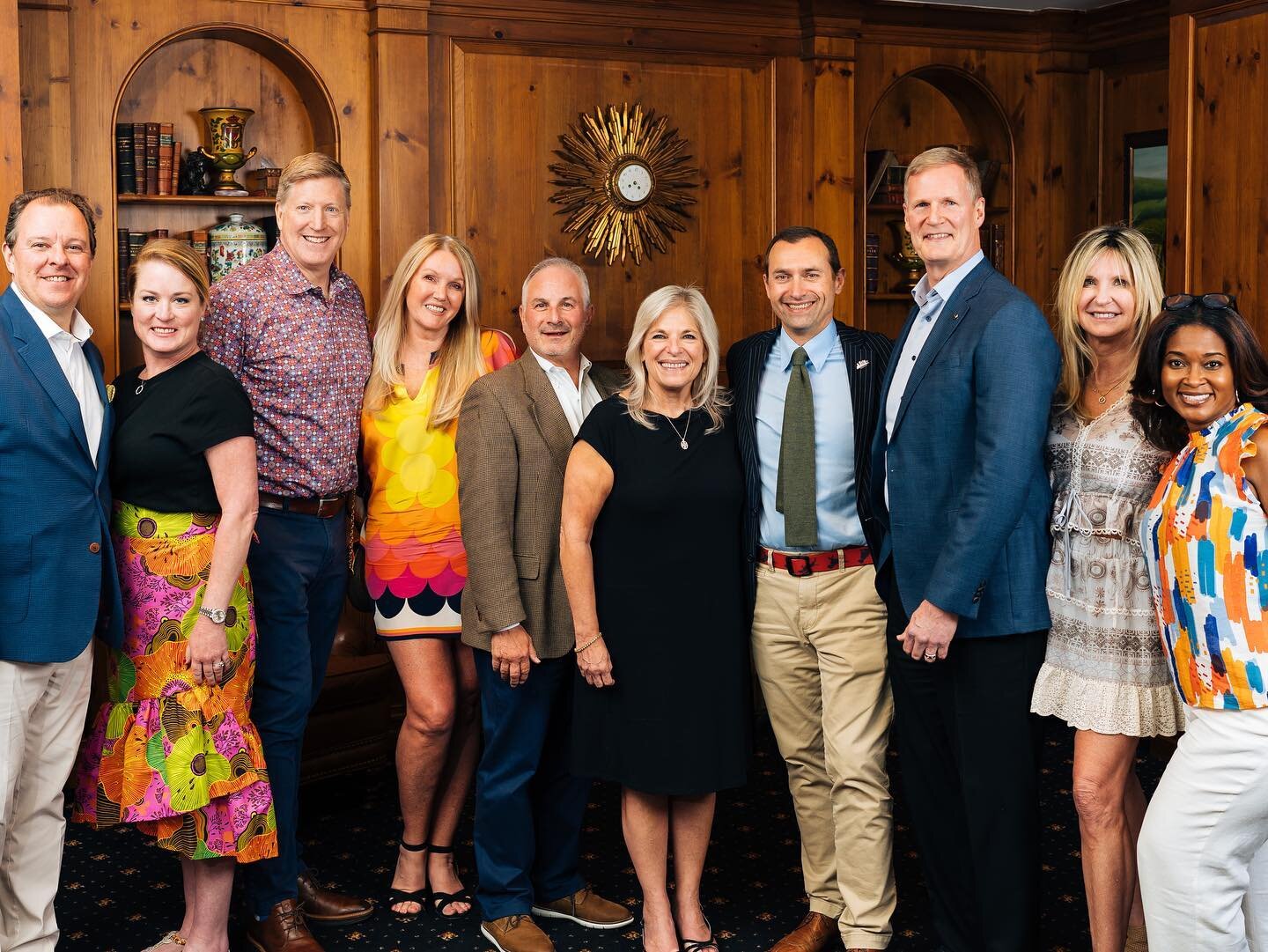 #CLTWineandFood Week presented by @truist held a vintner dinner at the Charlotte City Club featuring the #NapaValley wines of @husicvineyards.

The special guests of the evening were Julie Husic, Proprietor of Husic Vineyards, and Michael Gardner, Ex