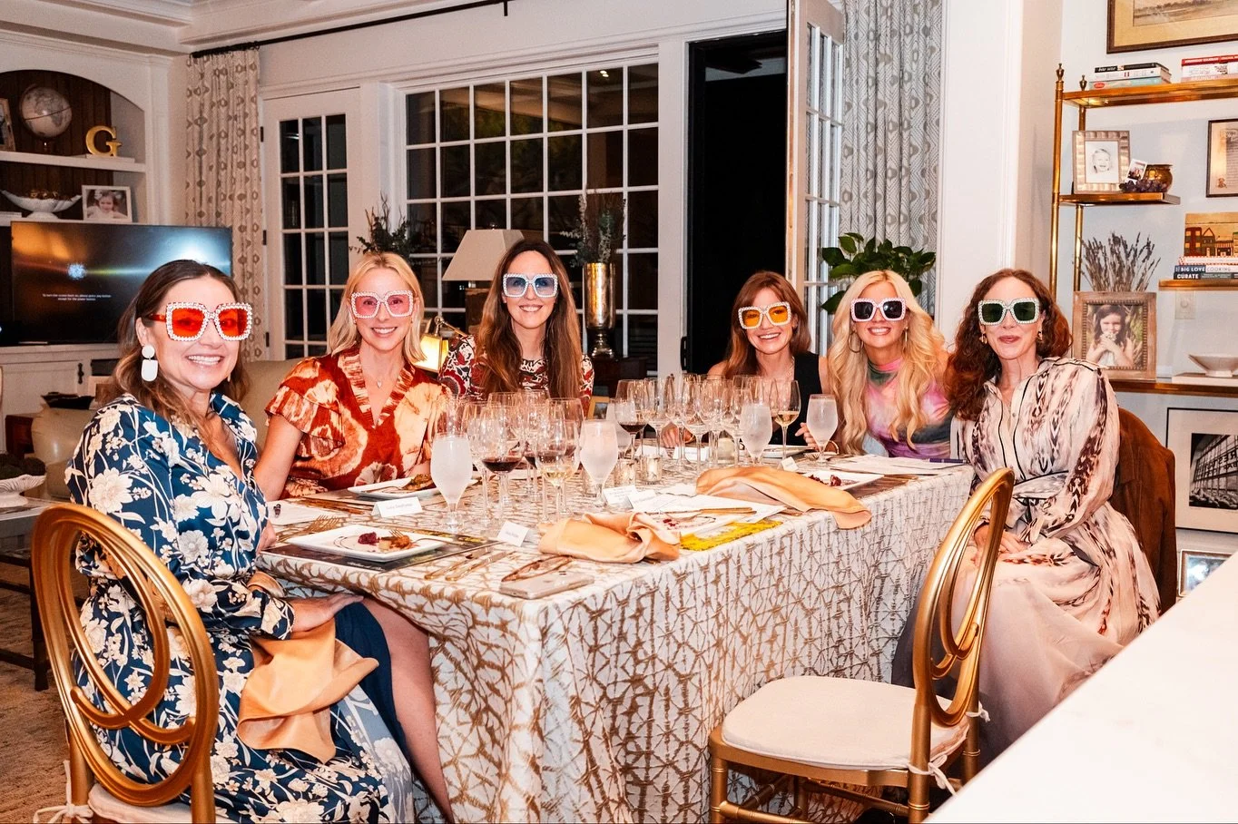 #CLTWineandFood hosted an unforgettable Rocktober themed Vintner Dinner at the home of @courtneygentzel &amp; @brettgentzel alongside co-hosts @lauren_a_deese &amp; Jeremy Deese, featuring a stellar lineup from Napa Valley&rsquo;s @frankfamilyvineyar