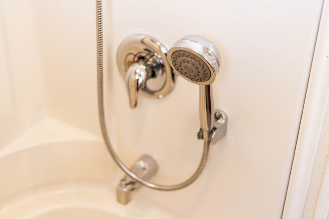 shower2.jpg