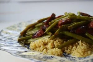4 Ingredient Balsamic Beef & Quinoa Stir Fry
