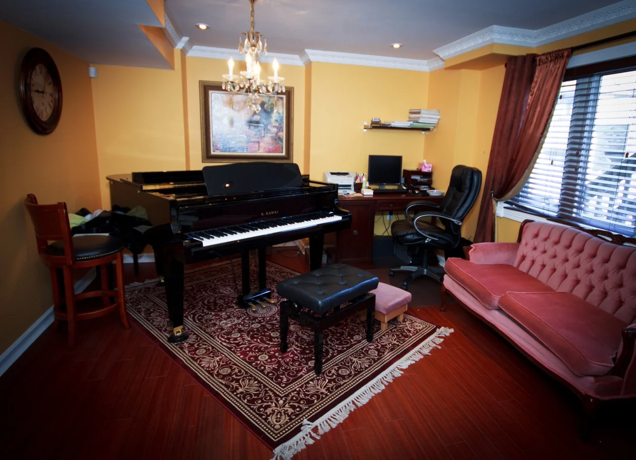 piano (1 of 1).jpeg