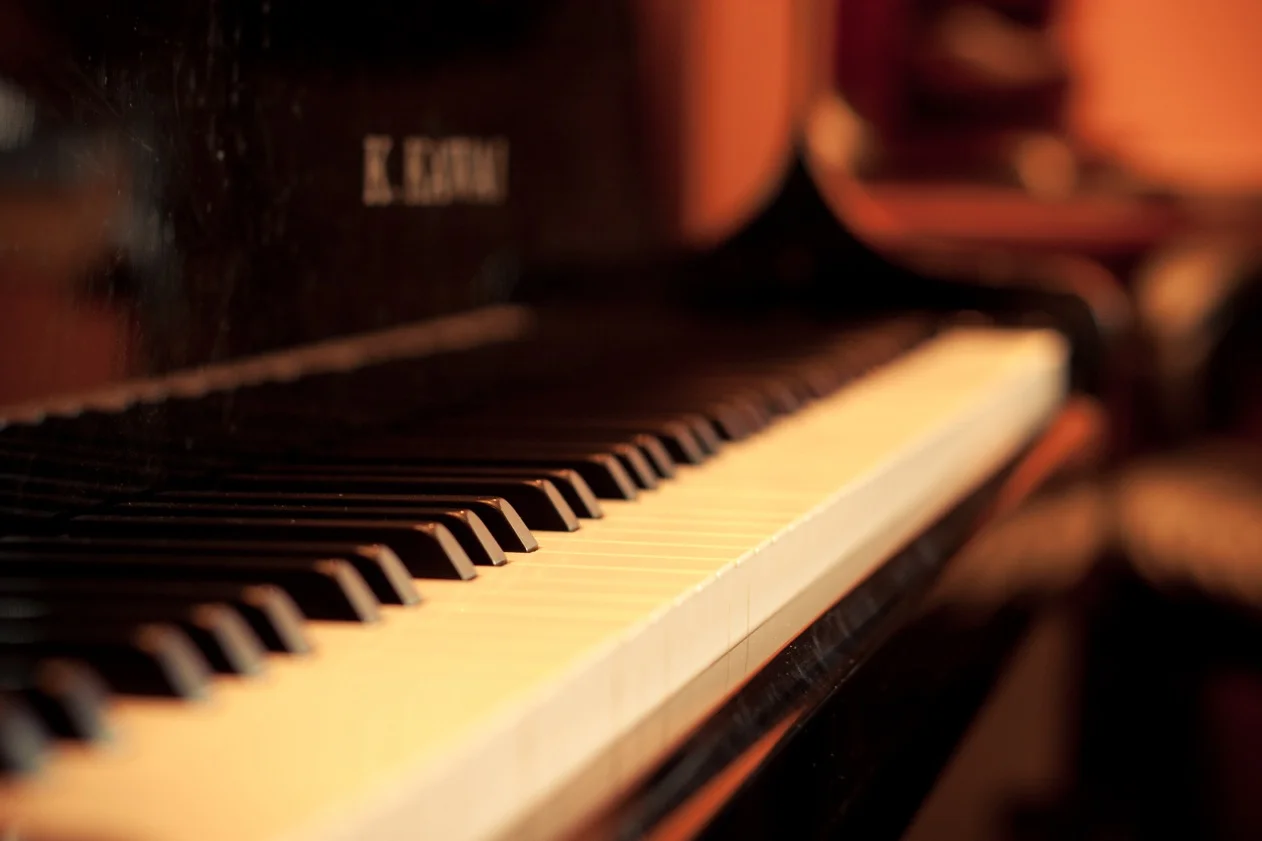 piano (2 of 7).jpeg