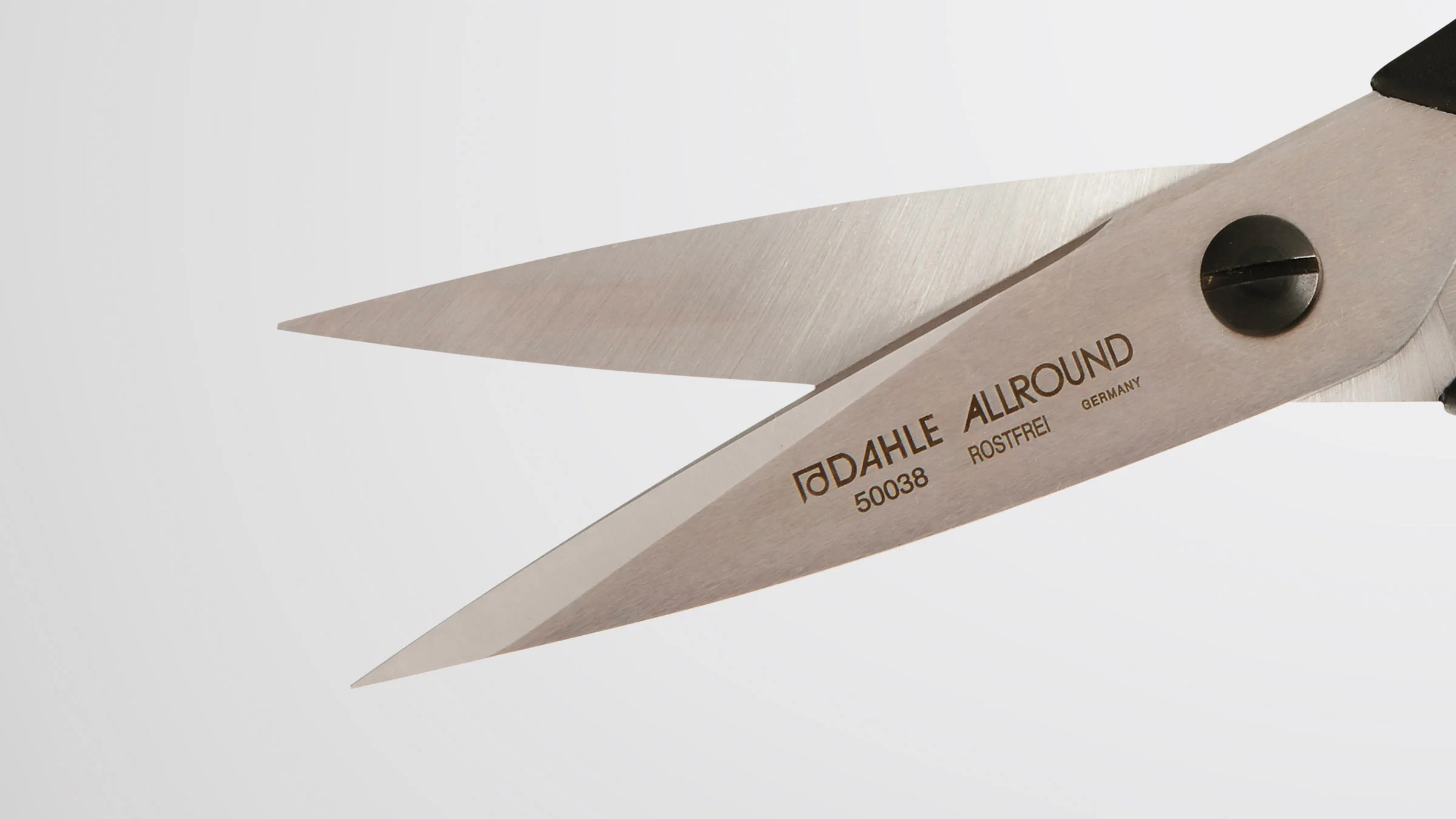 Scissors2.jpg