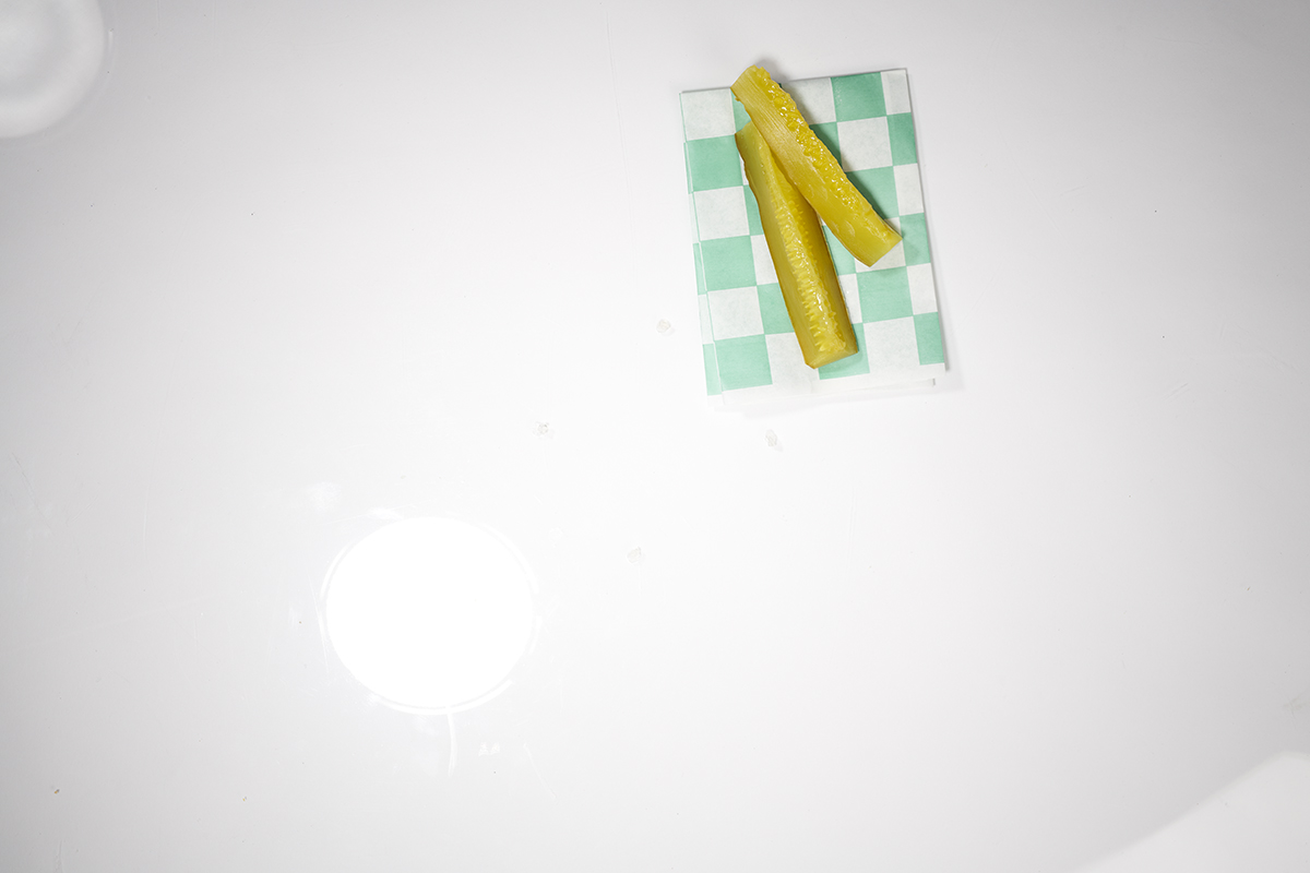 ConAgra_Burger_Pickle_Plate_Overhead_0547.jpg