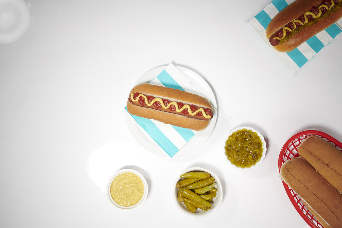 ConAgra_HotDog_Overhead_PLATE_0415.jpg