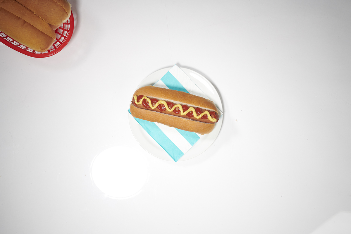 ConAgra_HotDog_Overhead_PLATE_0400.jpg