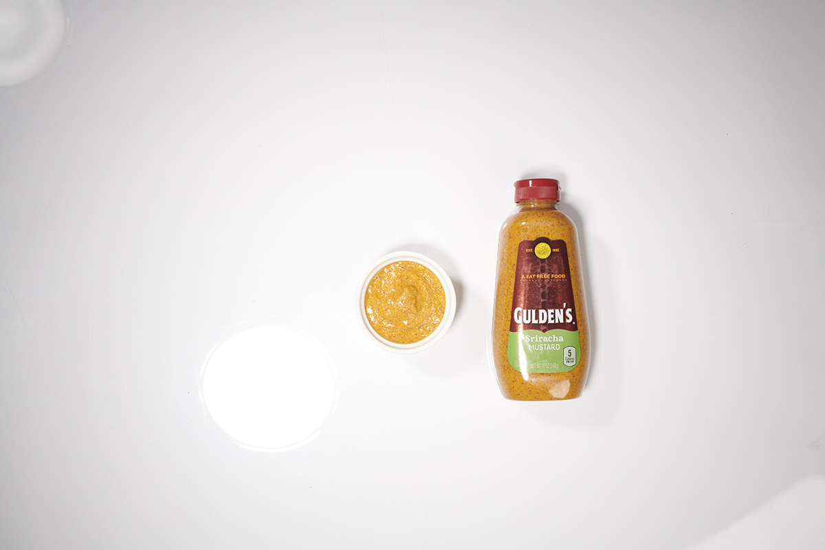 ConAgra_Condiments_SrirachaMustard_Overhead_0657.jpg