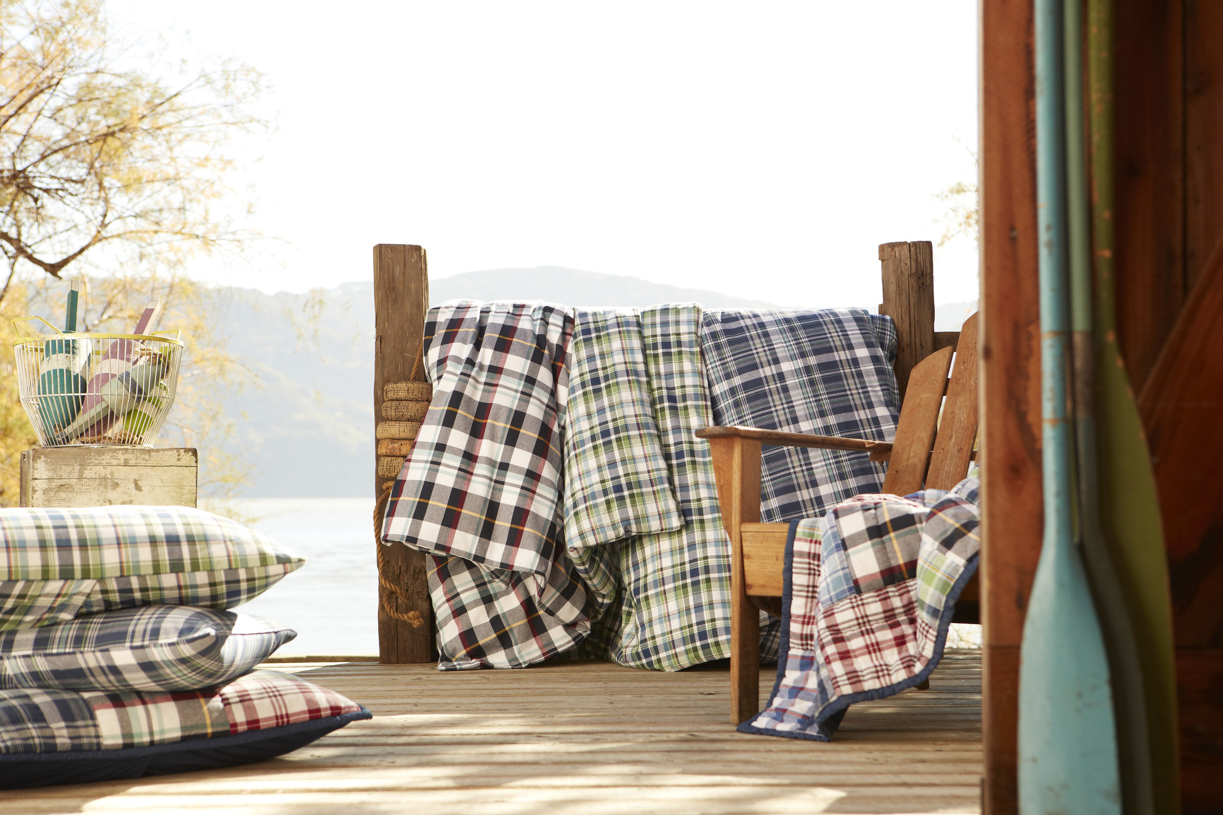 SU13_sp25_bedding_jb_v1_01x.jpg