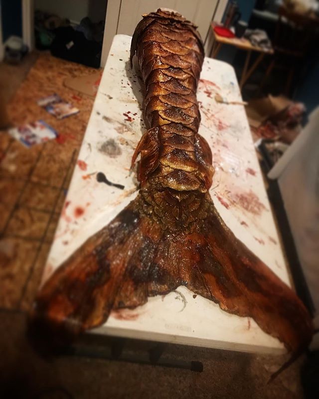 This baby is almost done....... I can&rsquo;t wait #mermaid #merman #fxmakeup #specialfx #ocean #silicone #siliconemermaidtail #smoothon #dragonskin #mermaidcostume  #crowcawfx #siren #lasirena #mermaidsofinstagram #mermenofinstagram
#koi #bronze