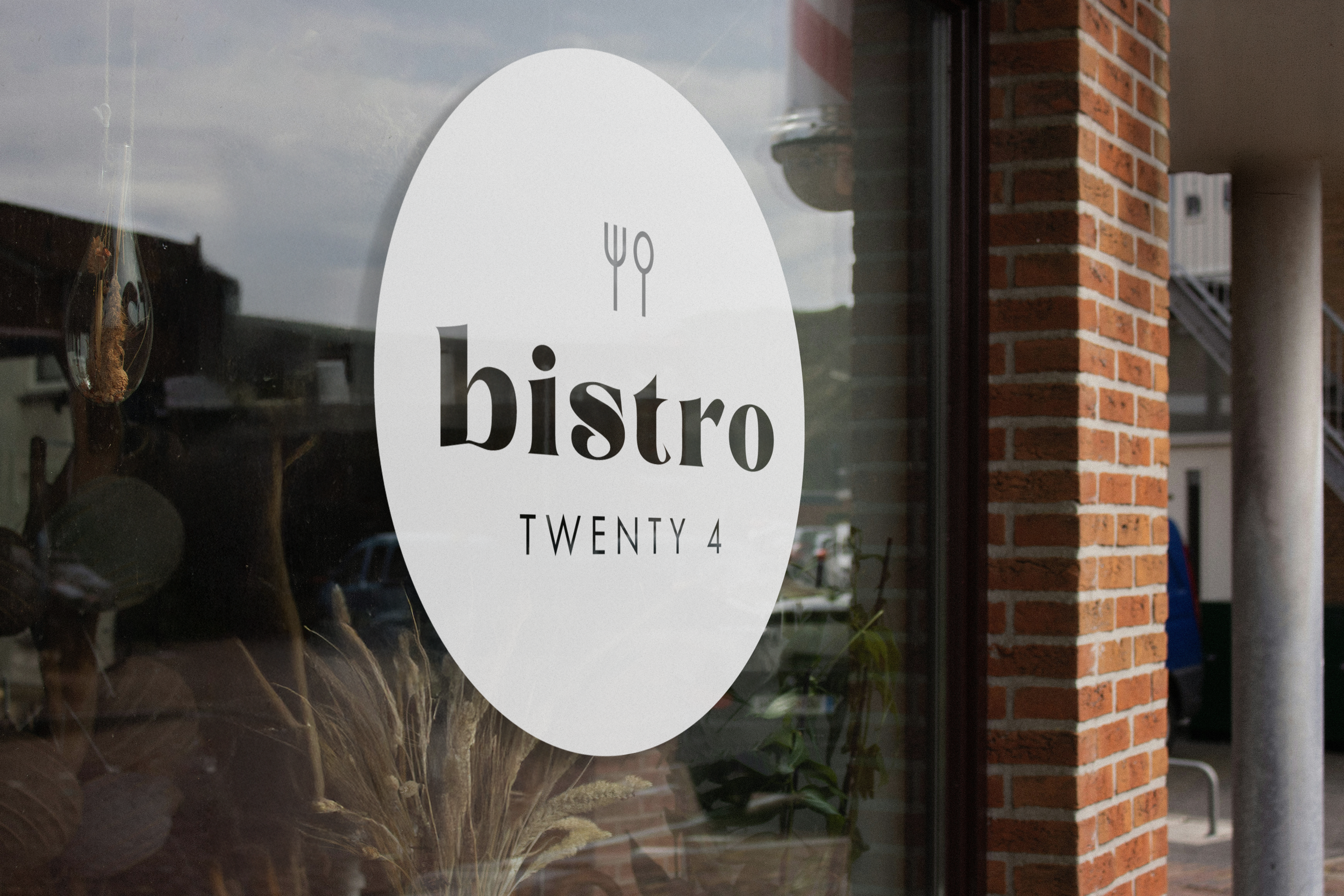 bistro24-window.png