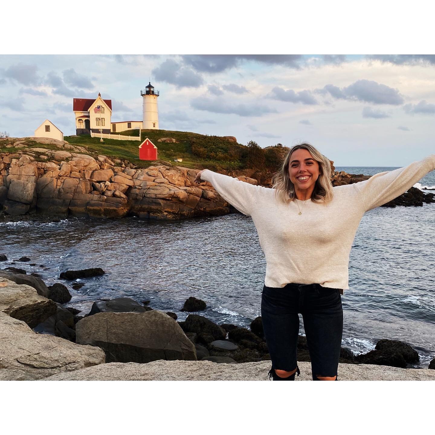 maine, you light up my life ✨
.
.
got to visit a couple of my grandmas favorite places this weekend..and eat a lot of lobster rolls 🦞