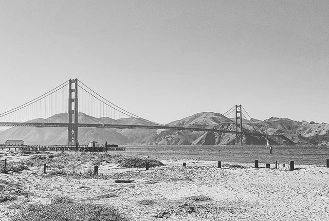 The beautiful Golden Gate Bridge

#goldengatebridge #SanFrancisco #sanfranciscobayarea #samsungnote8 #blackandwhite #outdoorsphotography #nature