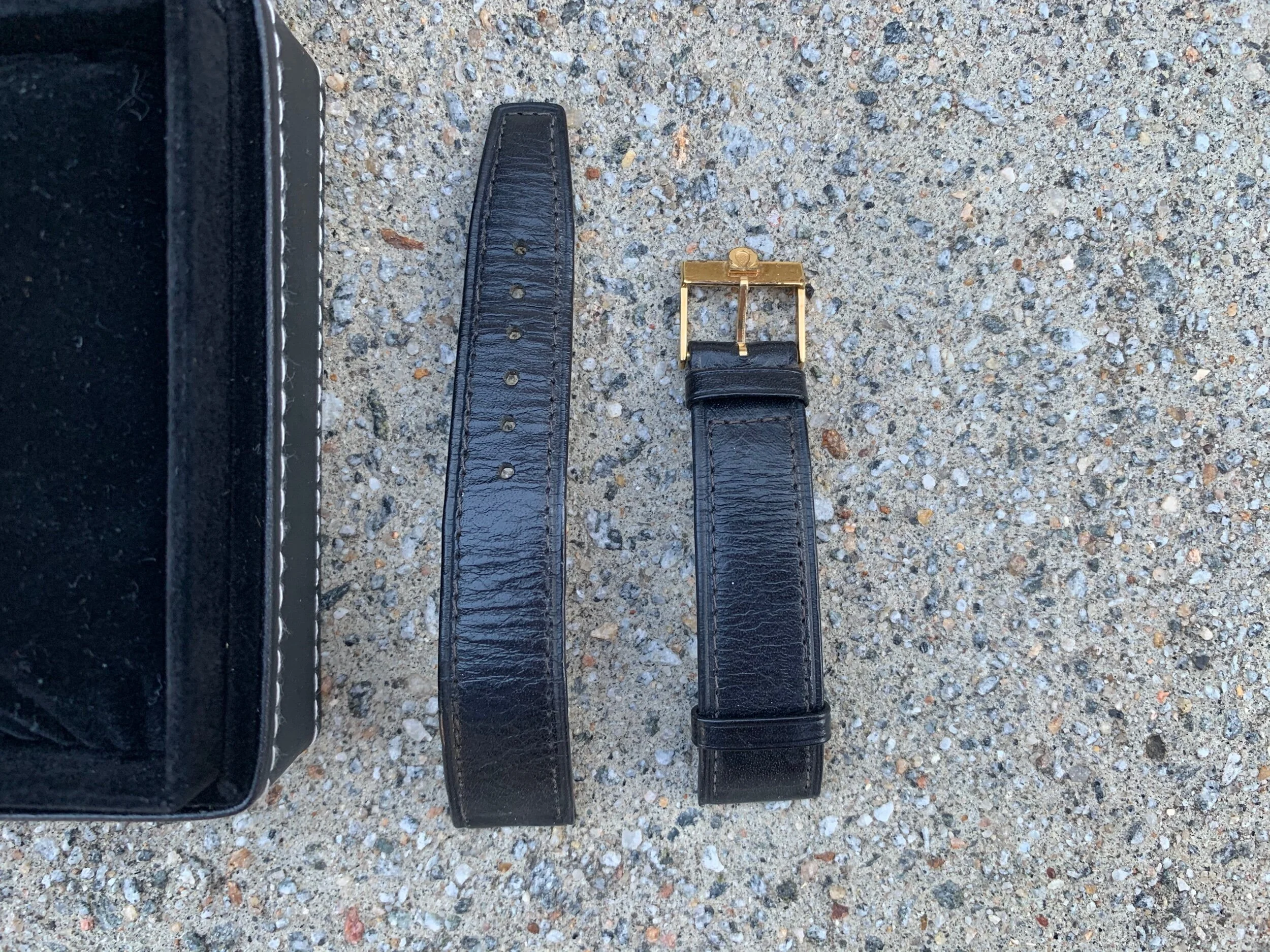 38F9A16D-1F3D-4B05-9113-87D057A29499