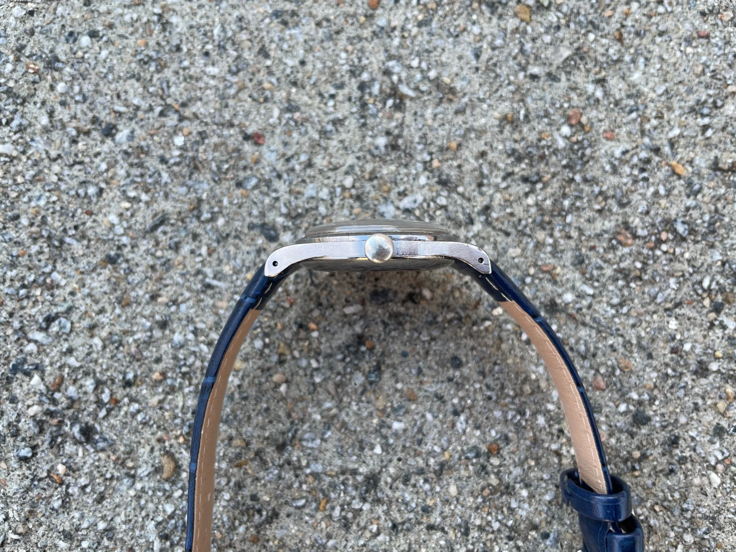 A9E40EA4-6E8F-4EDE-A19A-942CC2B7AFEE