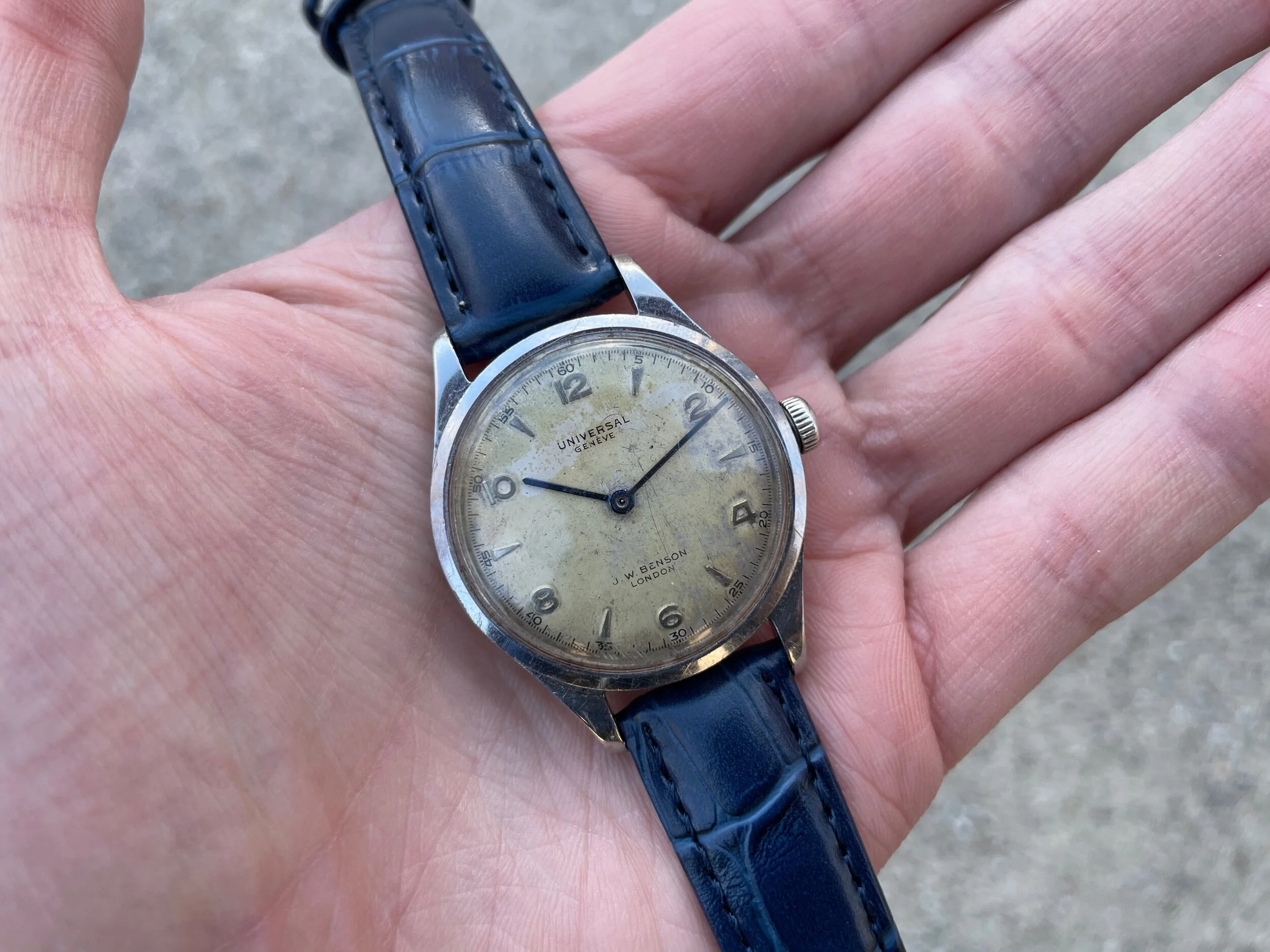 8E952FC3-76F5-4BD1-A1F0-A46E5E935ED4