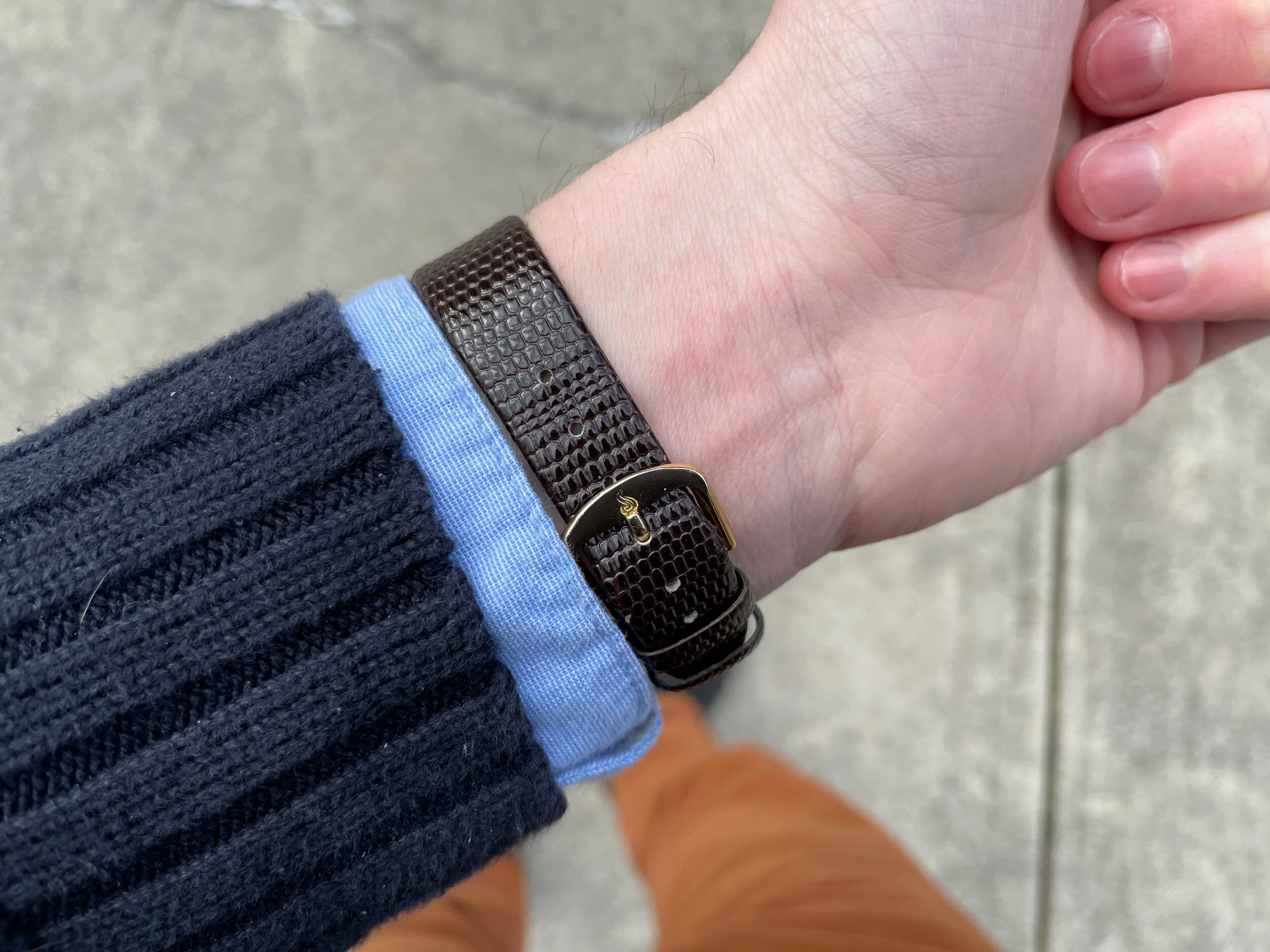 5912FE76-0303-46E0-AD42-FC114F8C6B2F