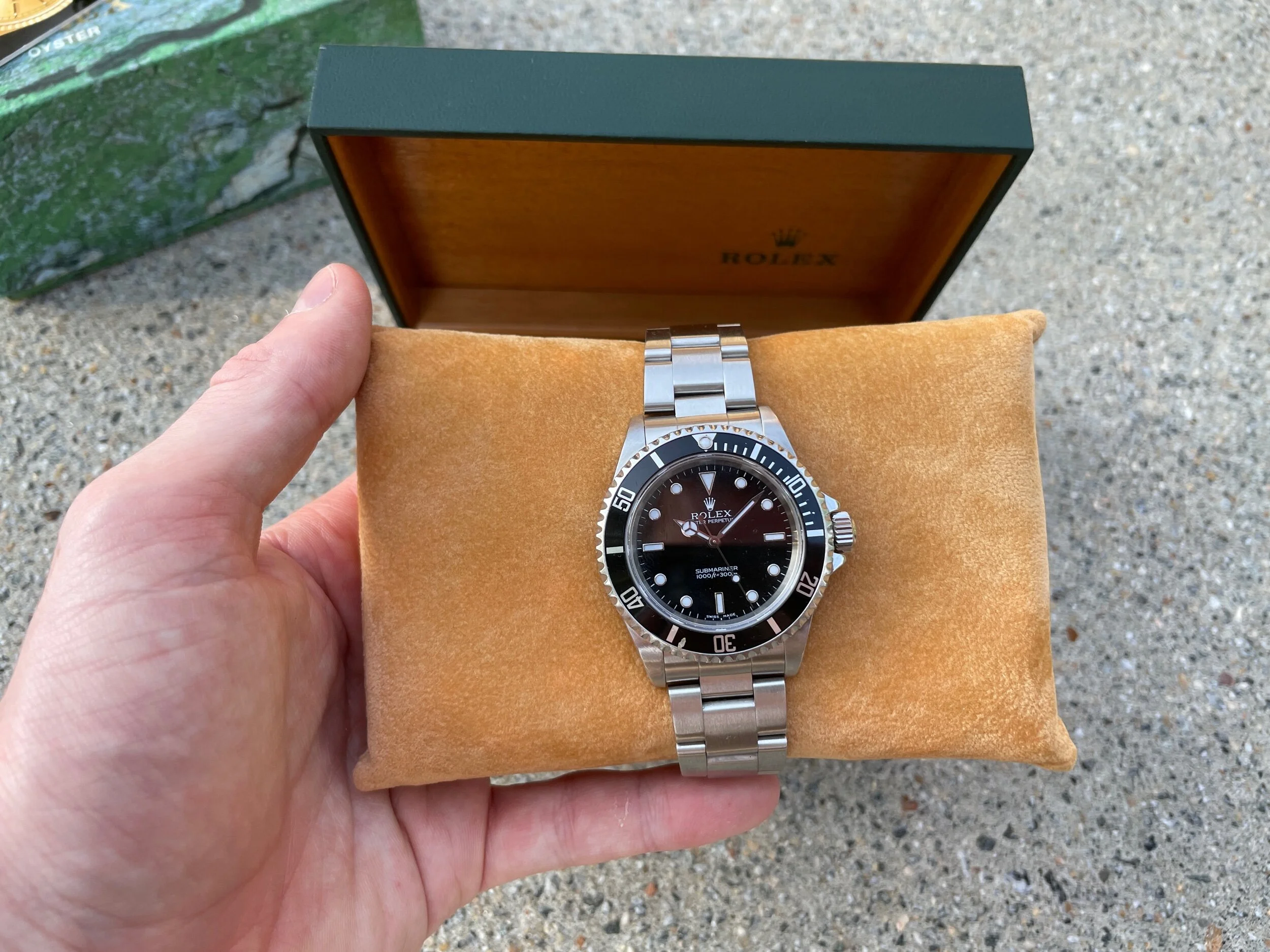 9DEC065F-CBE0-4126-B03B-6541A42A1C6B