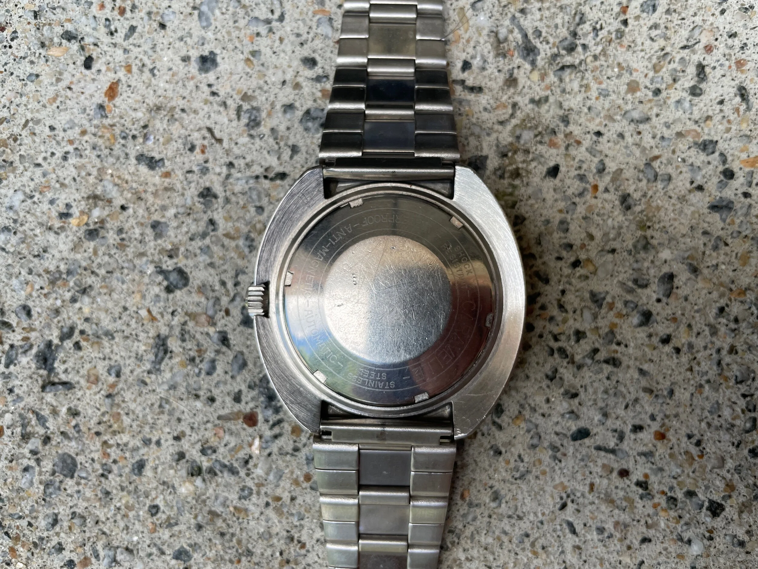 3826BFF7-B00F-49FE-ABC0-9BBF73739890