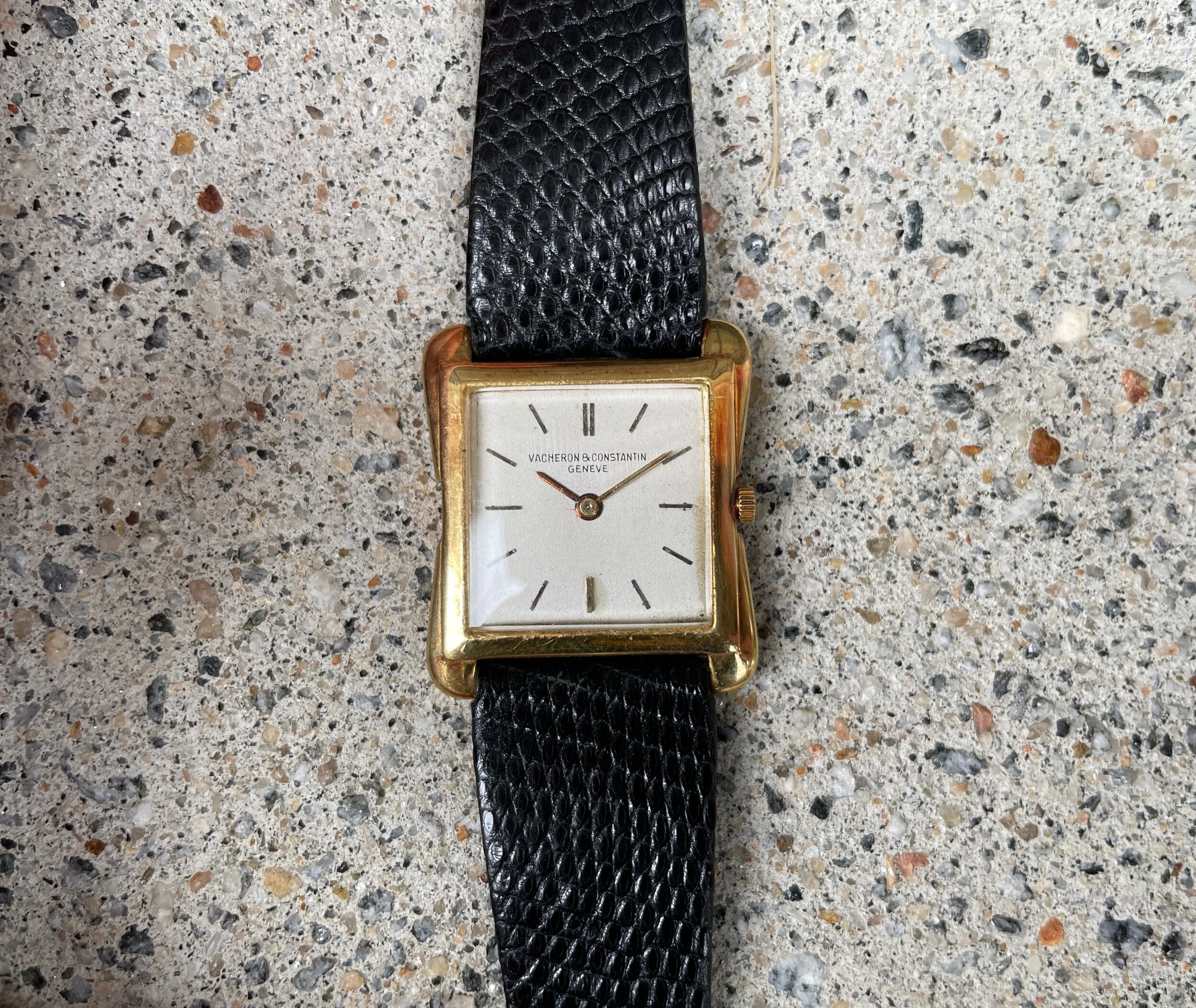 C9BAC2D7-043D-45DF-9AED-D649B2CCFC36