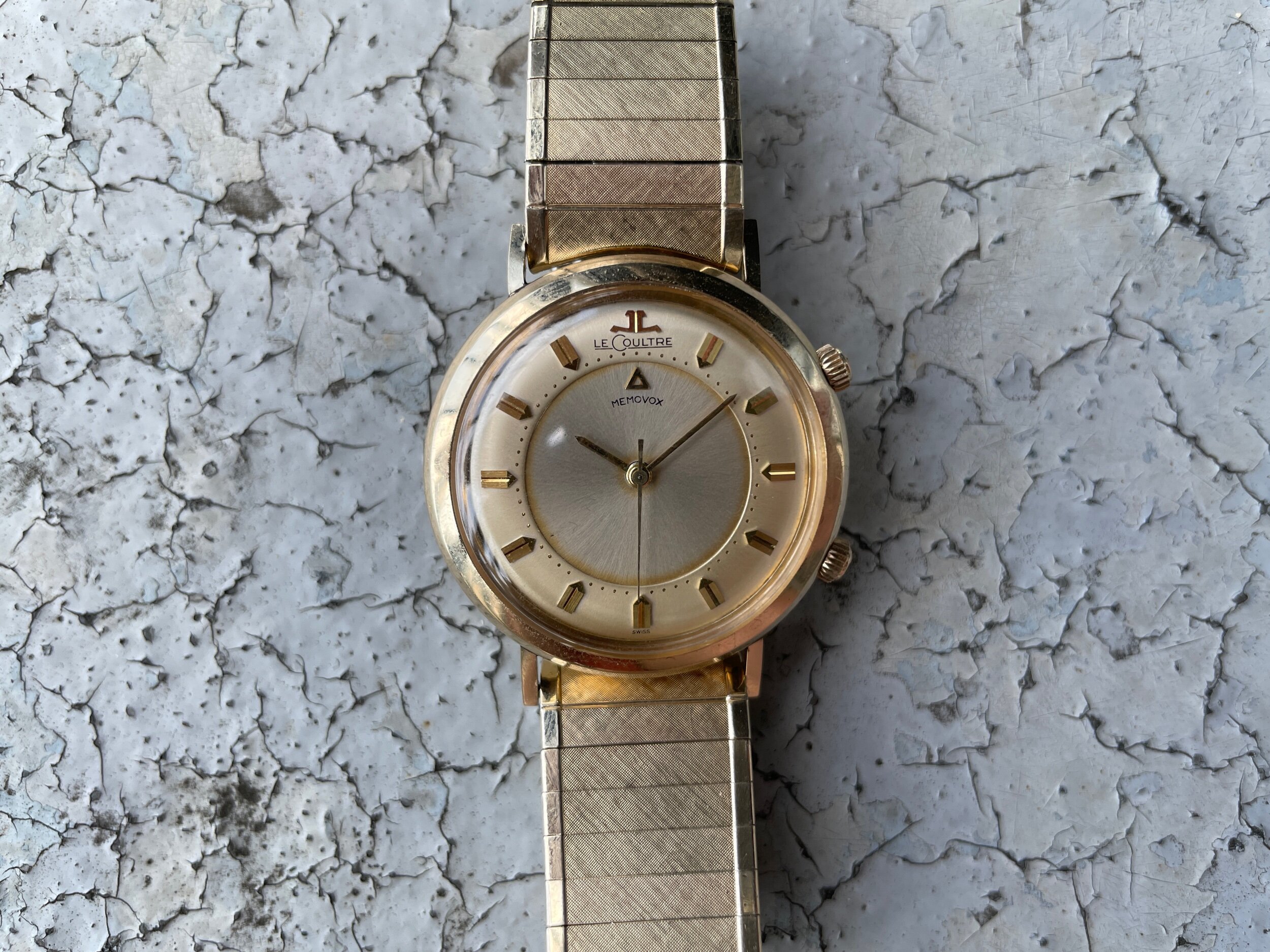 B4B9CBAC-3B86-4B48-B79E-FDDBE55BC5CC