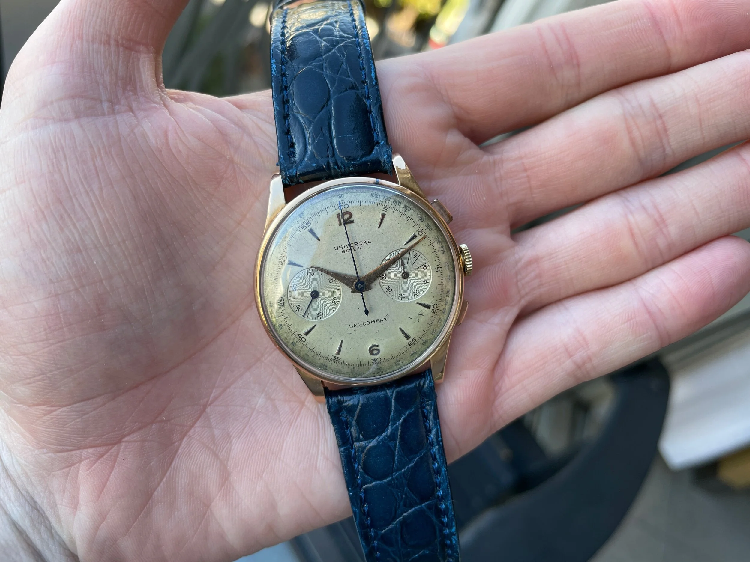 DCC26DA4-4F81-4BA2-B8A7-A05D564642F2