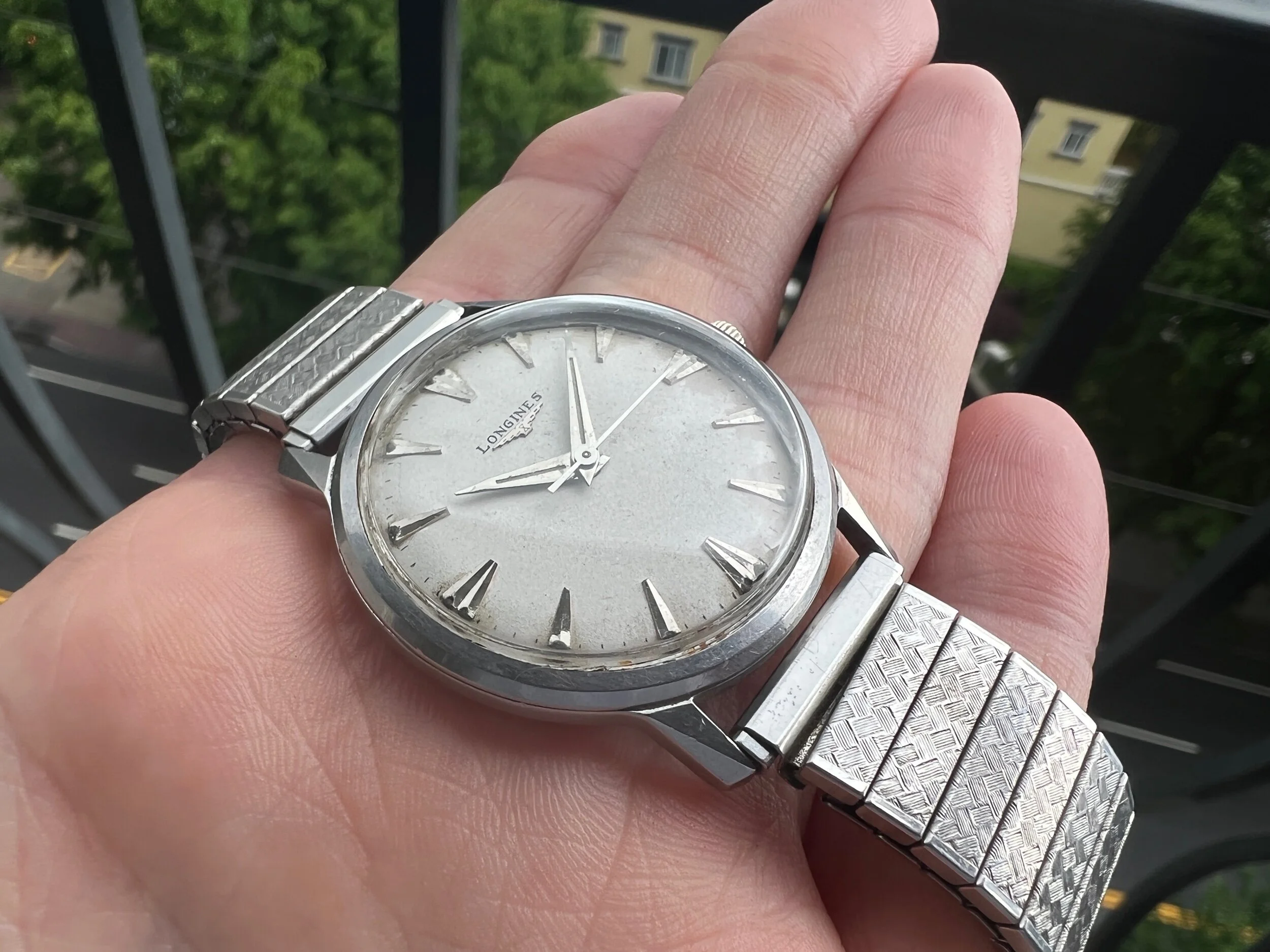 A4DDDD12-2109-4A86-8F6C-ECF489177BA5