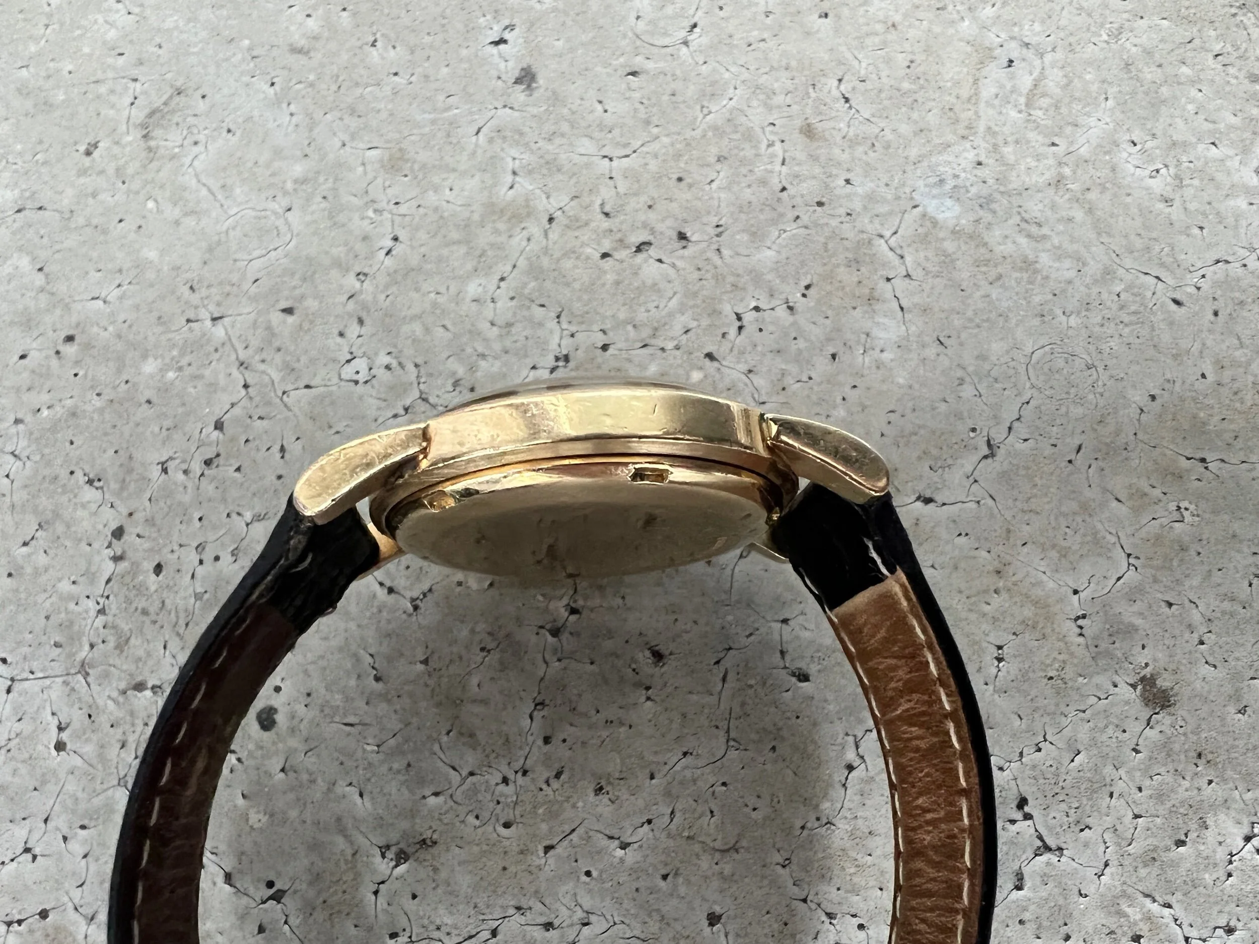 E983CDBA-F1B4-413F-A9EB-8D7599E5489D