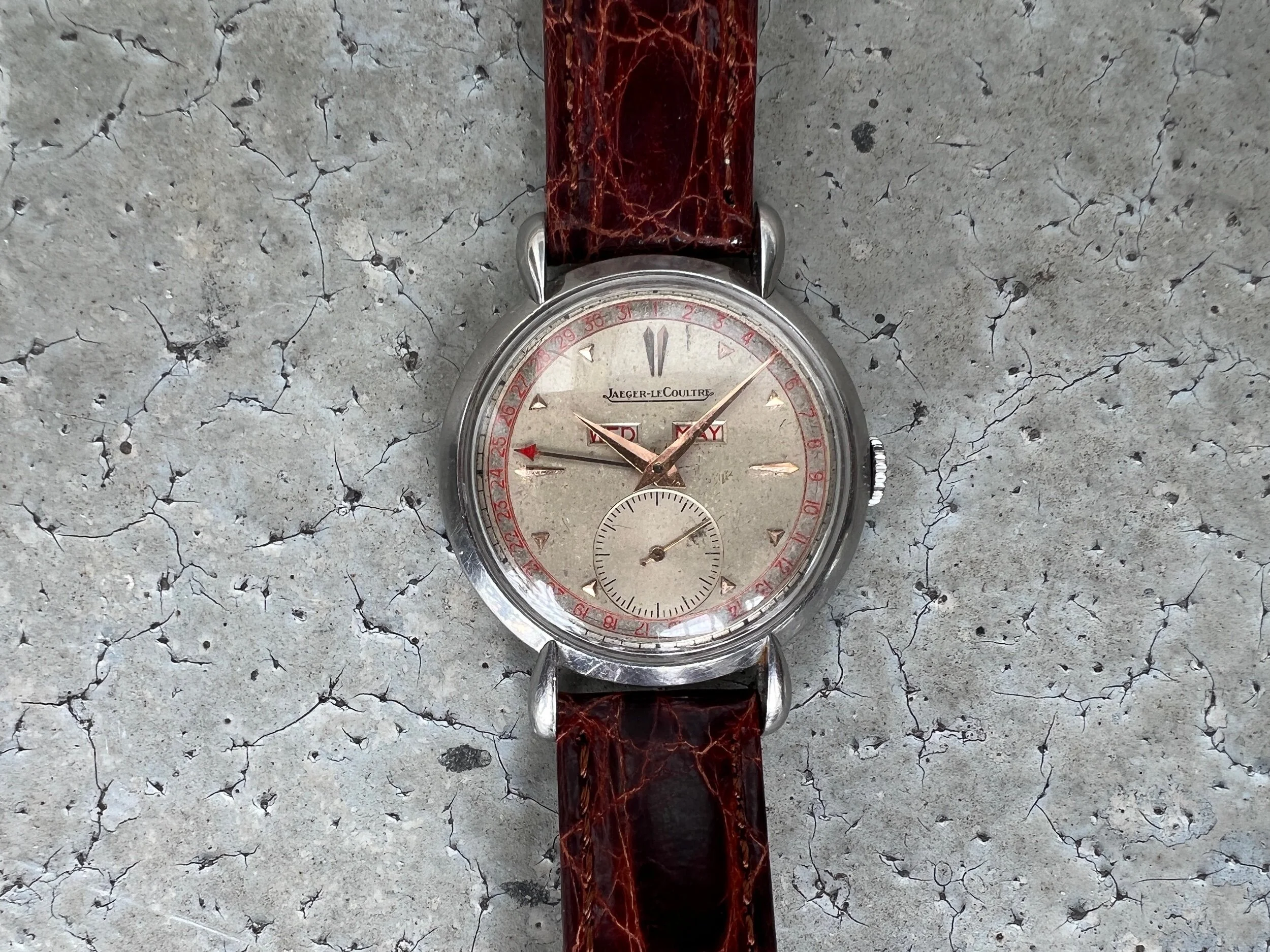 D3B8882E-2D65-41E6-B680-90DFA5A4C292