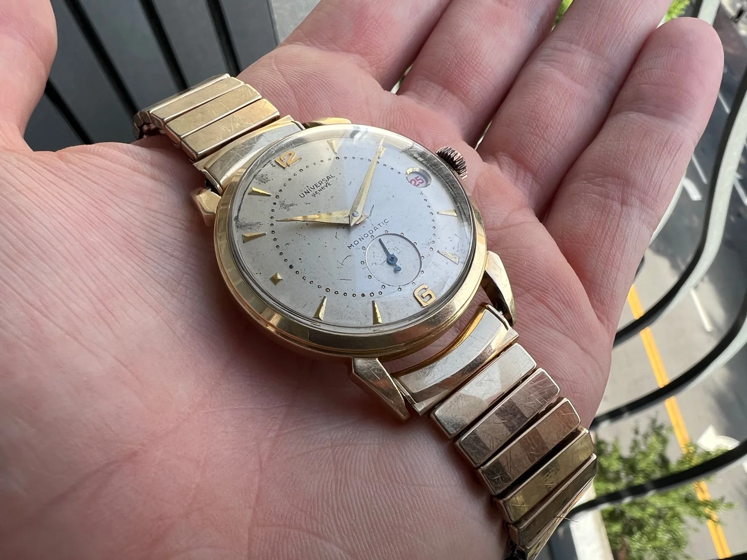 ユニバーサル MONODATIC Universal Geneve Monodatic Yellow Gold Vintage Watch | S