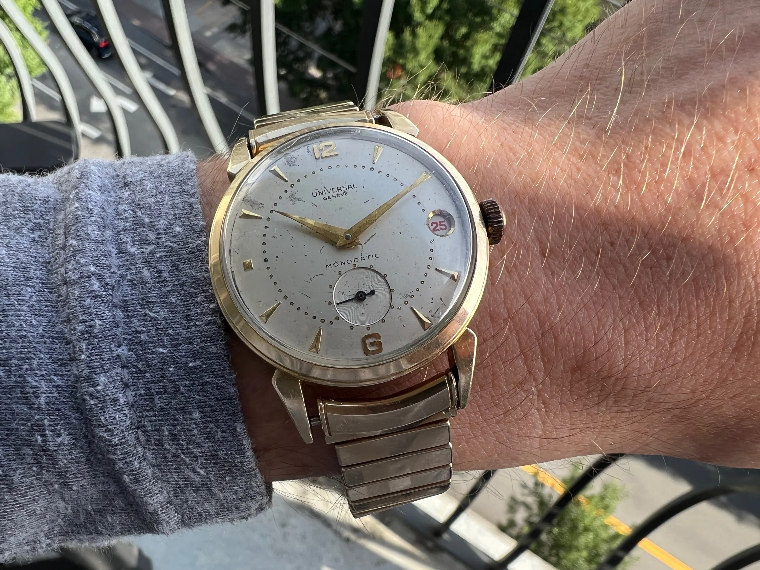 F7982C5B-FC7E-4D26-90BA-D5405BF8EB87