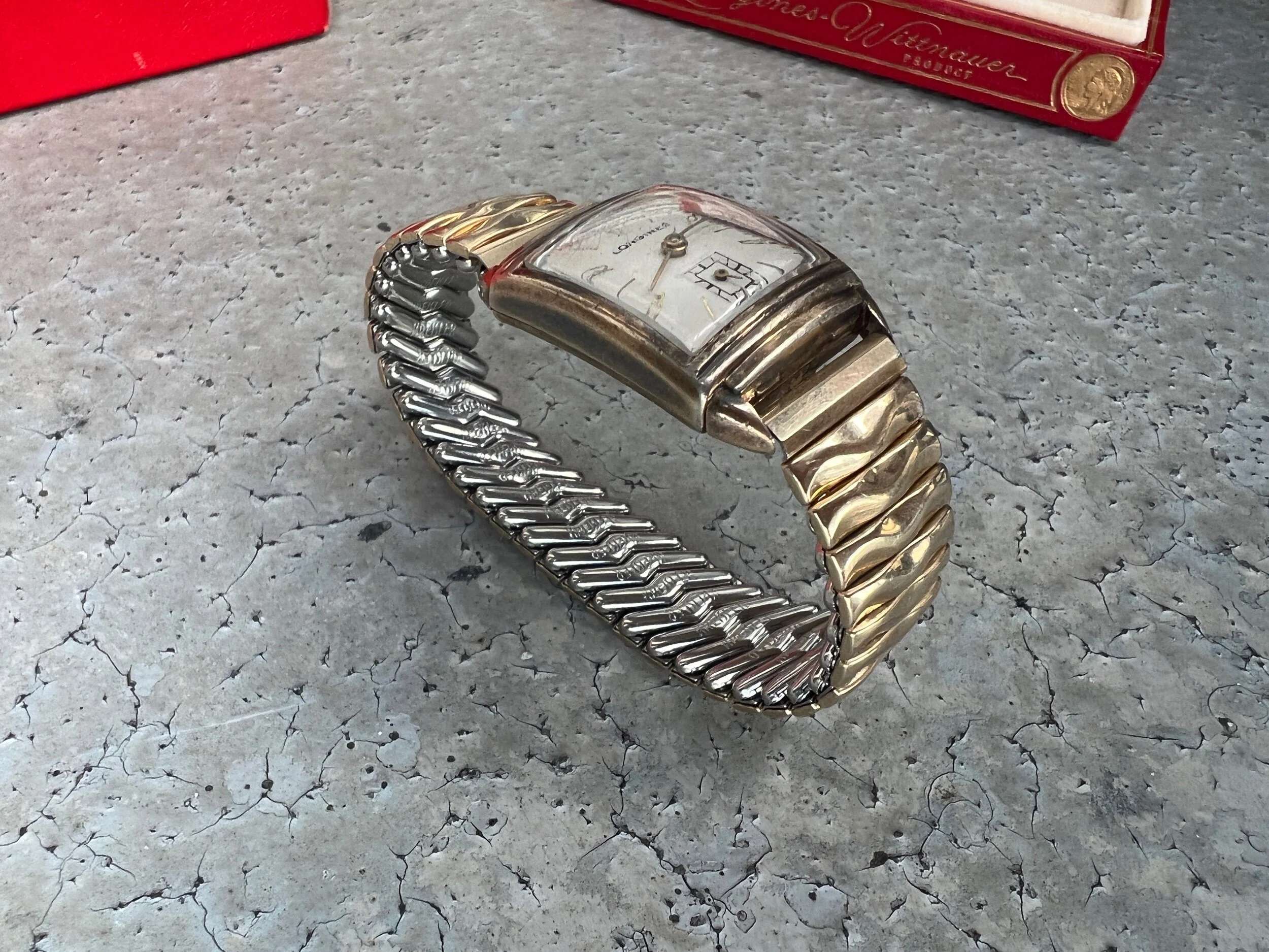 B3C88899-2673-4855-8D8E-75ABD86F7659