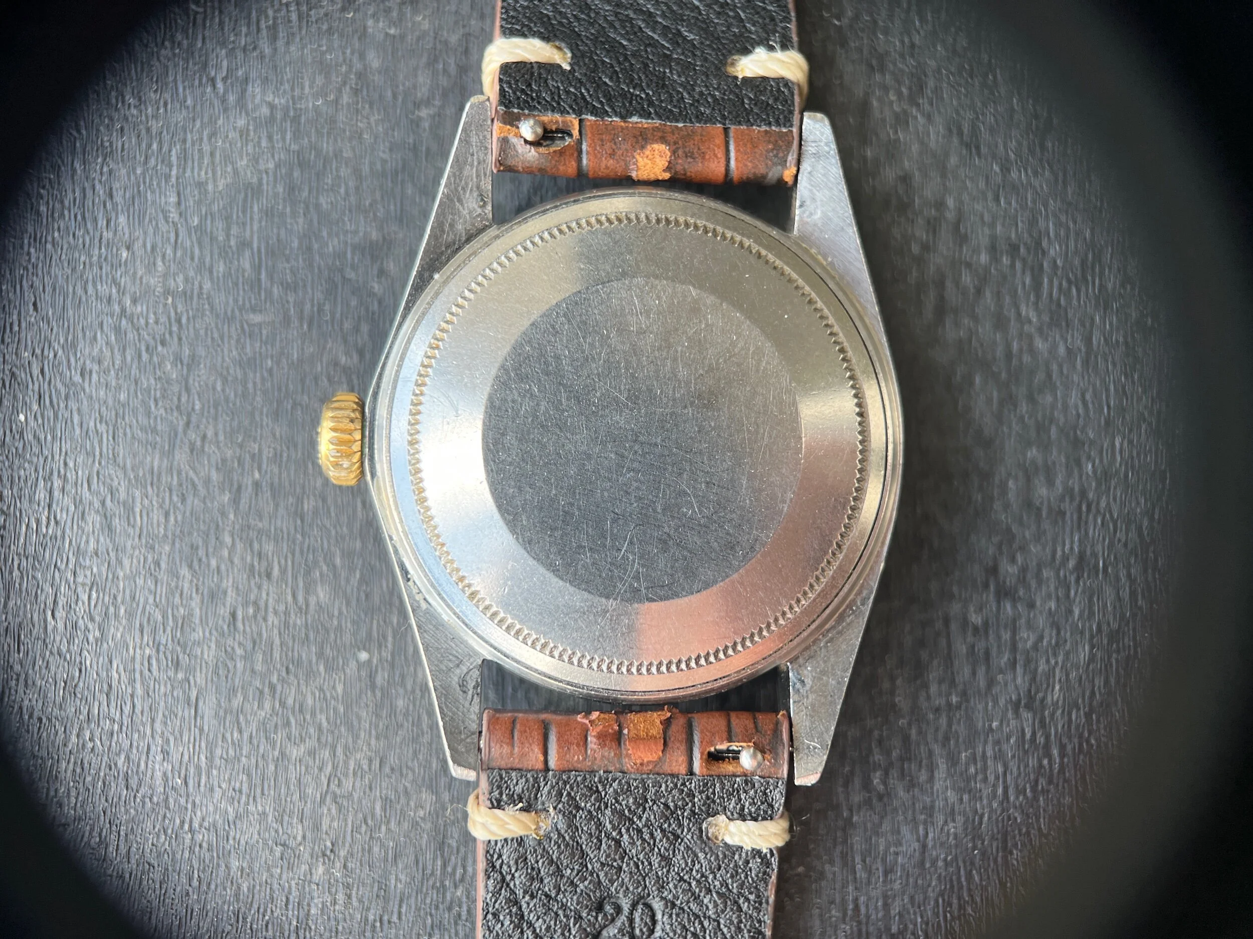 A9900B52-7AE8-4CB7-9861-7393D6476CDC