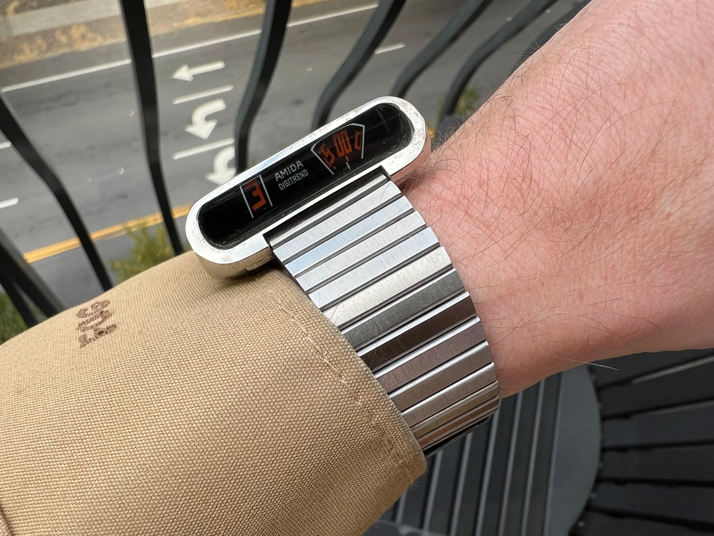 39FB2866-D11B-475B-8113-B7012AC7FD68