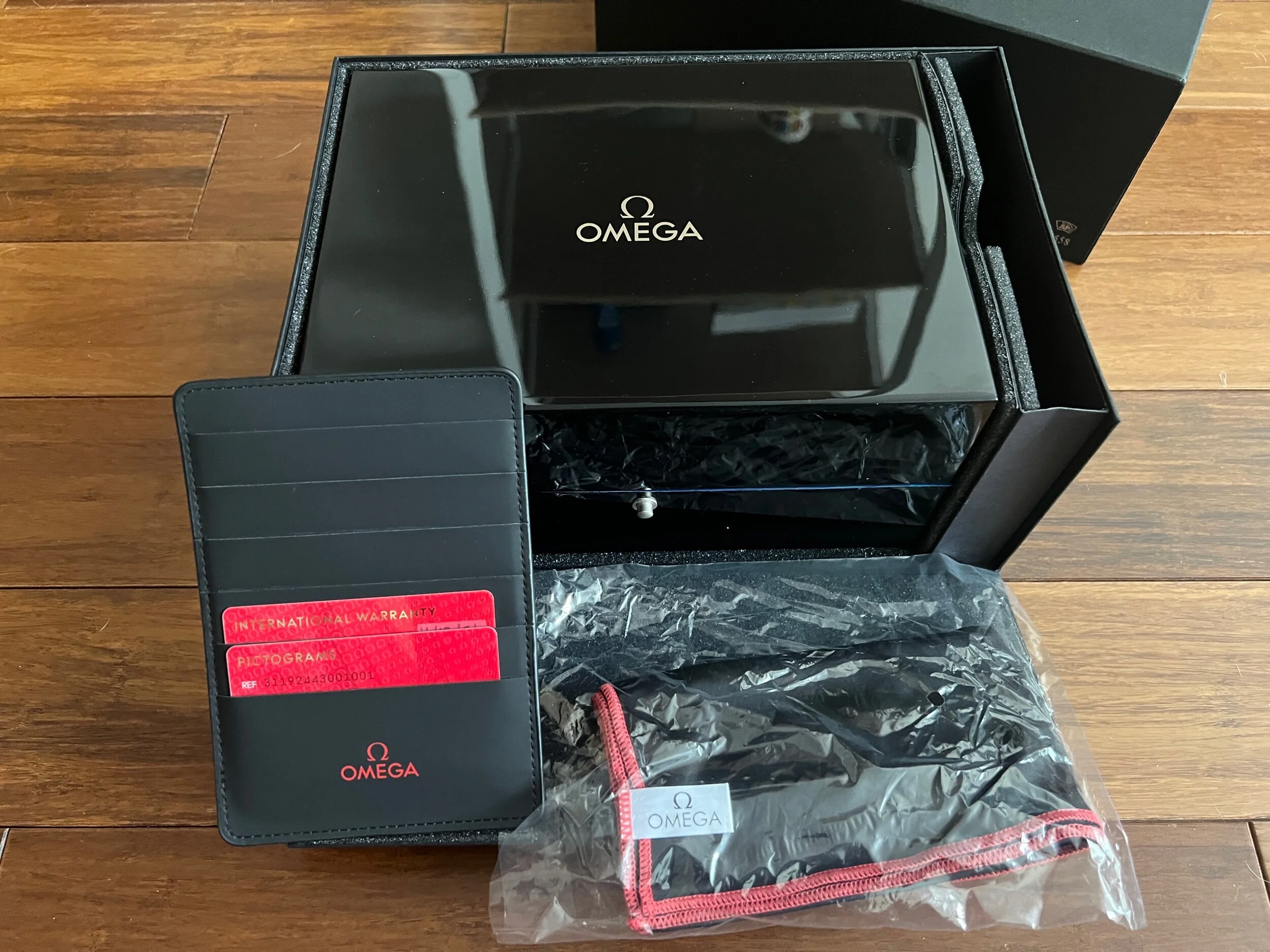 65E709FE-DDF3-49A4-B9C2-772131C0CD5F