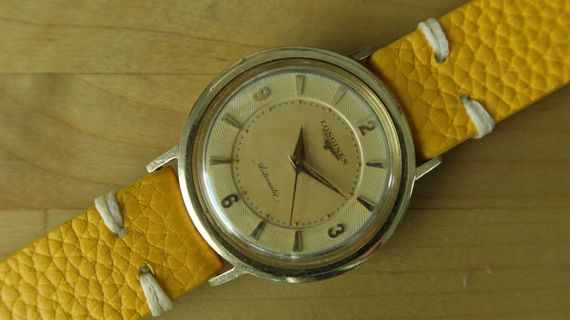 1957 Longines Ref 1042 photo 1.jpg