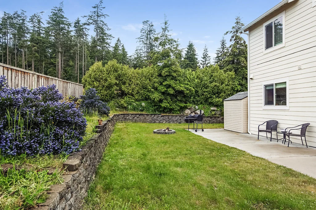 039-1670AlmondLoop-OakHarbor-WA-98277-small.jpg