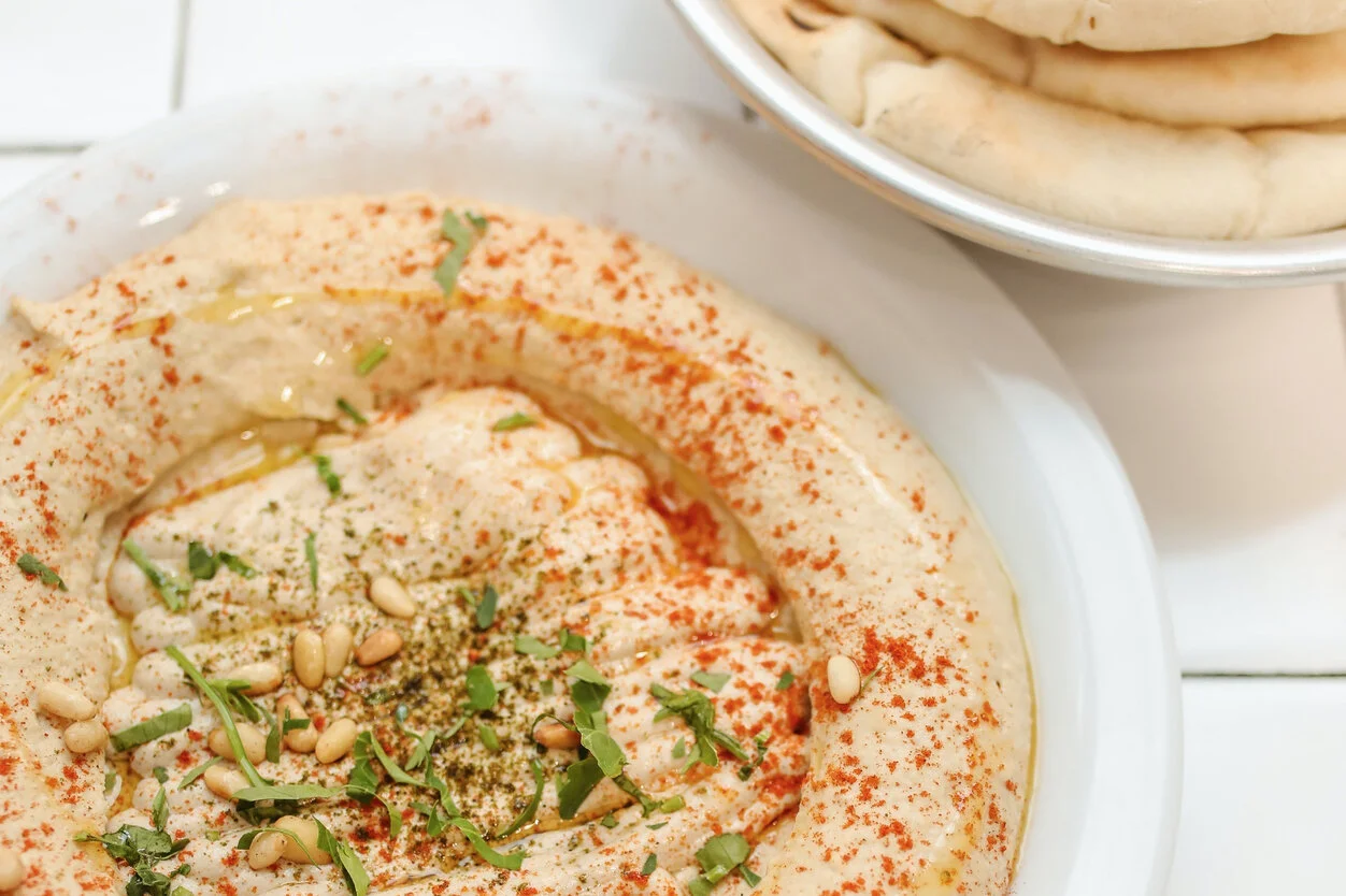 Local Lift: AB’s Hillbilly Gyros, Whidbey Roof &amp; Gutter Cleaning, &amp; V-Tech Nails GIVEAWAY