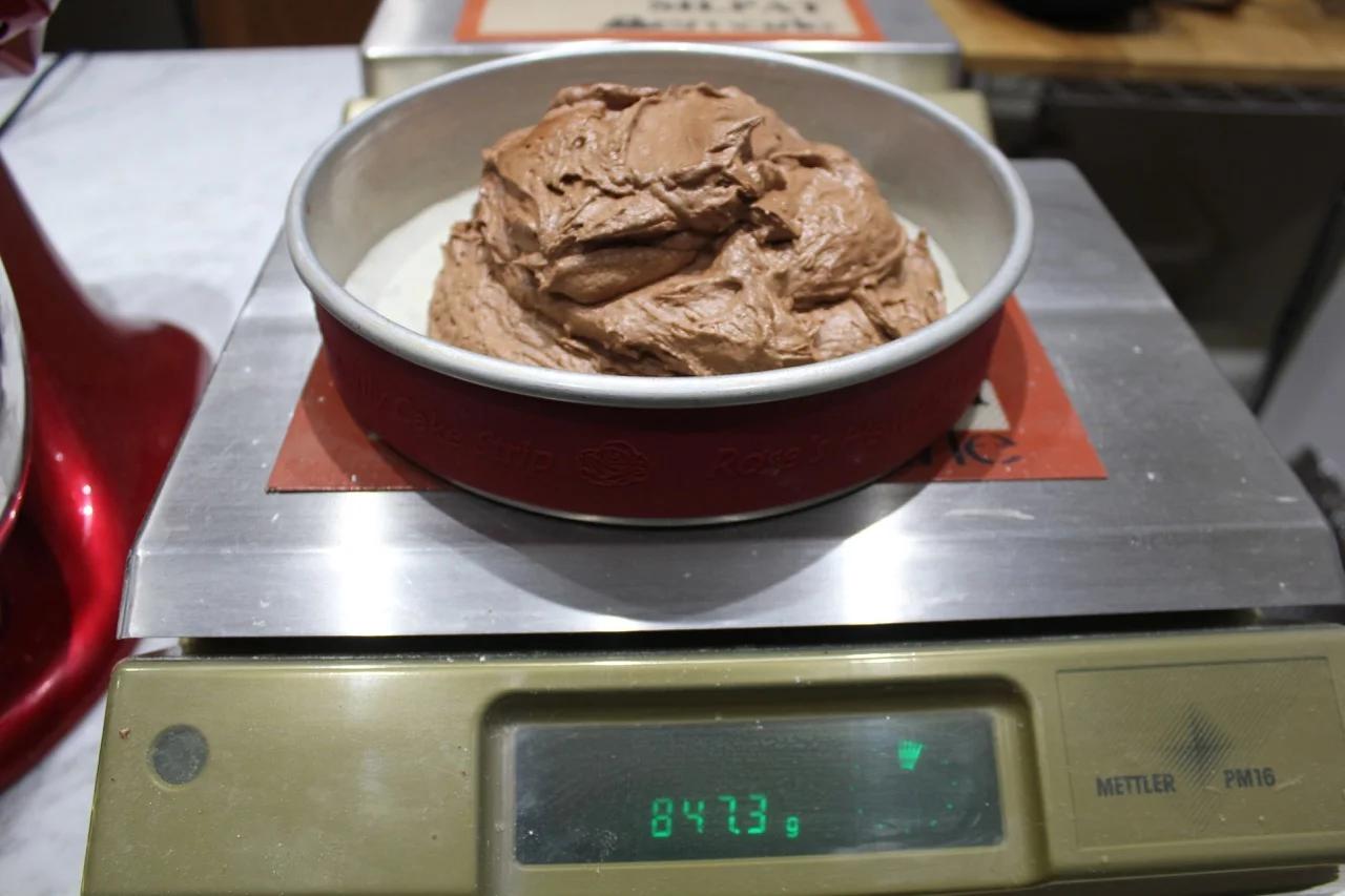 checking batter's weight to chart's weight