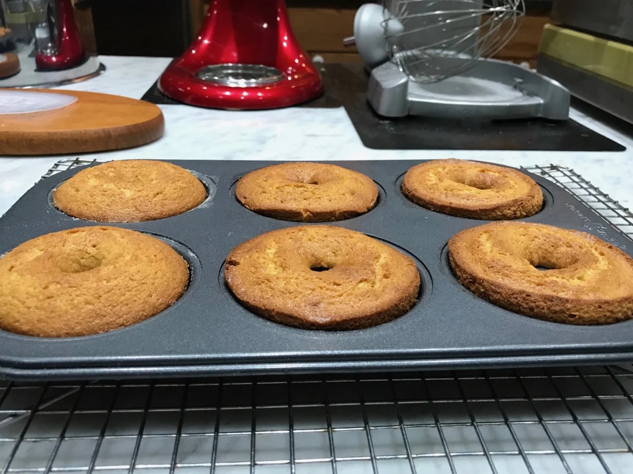 SHORTENING AND FLOUR DOUGHNUTS ON THE LEFT