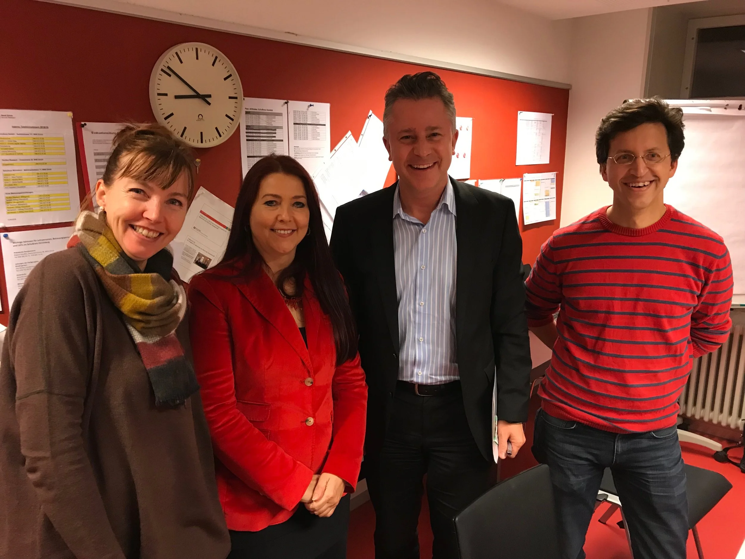 Isabelle Sterchi Pelizzari (Vize Elternrat Seefeld), Claudia Anthamatten (Schulleitung Riesbach) Roger Curchod (Schulpräsident Zürichberg) und Matthias Köhler (Präsident Elternrat Seefeld)