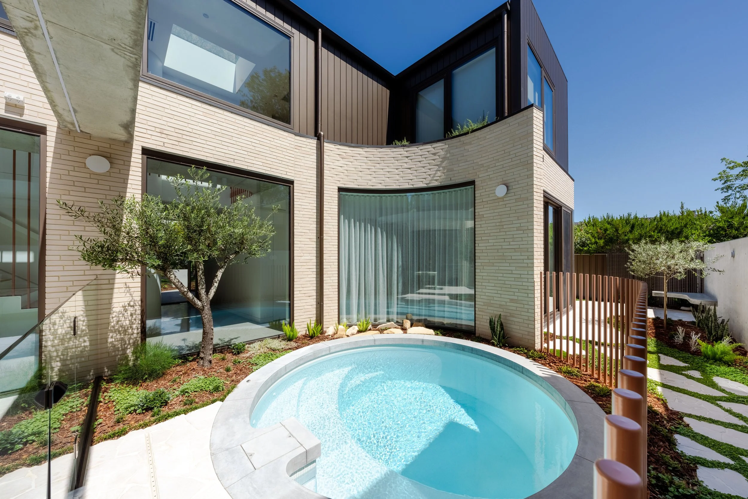 27 Lawley Street, Deakin-21.jpg
