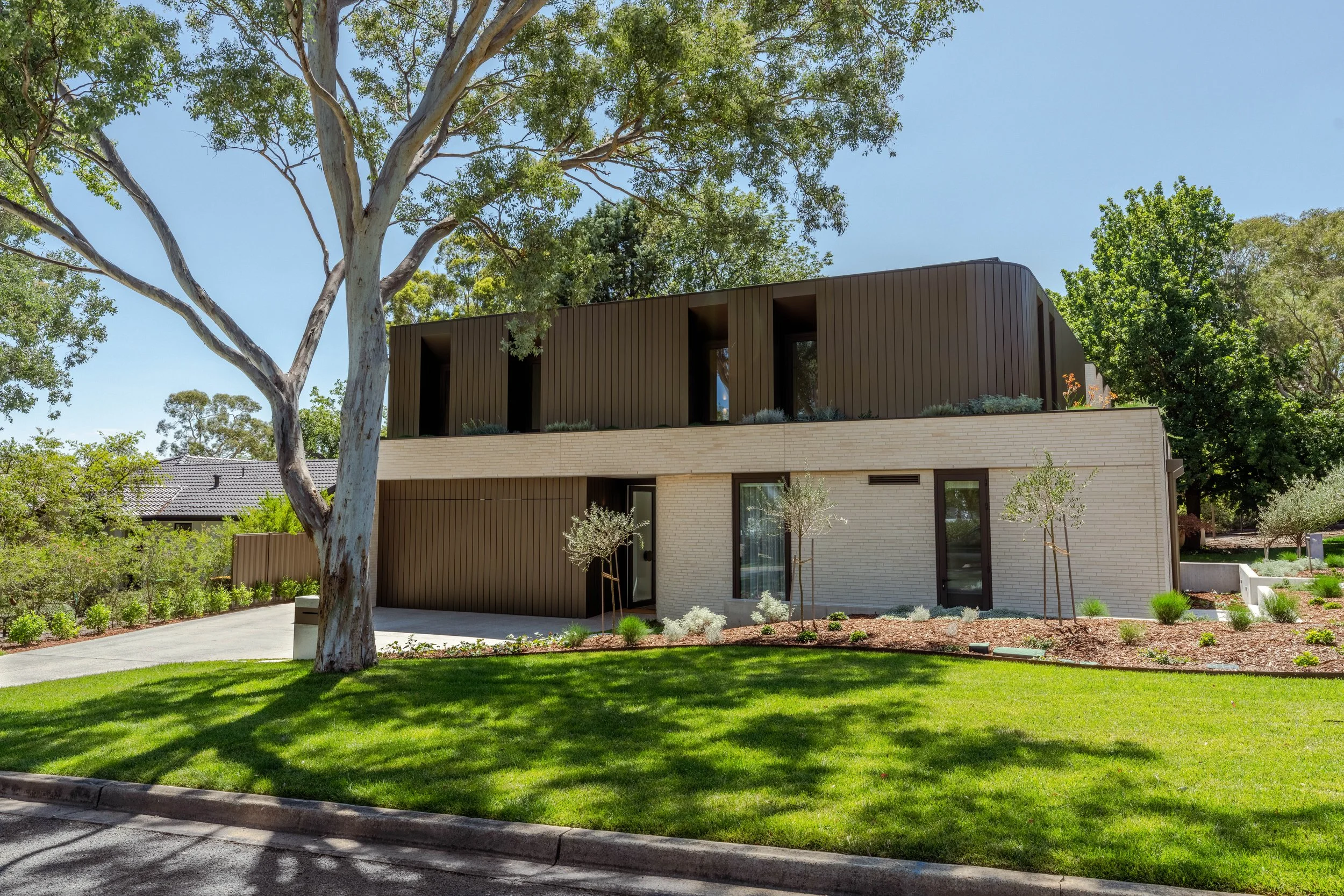 27 Lawley Street, Deakin-56.jpg